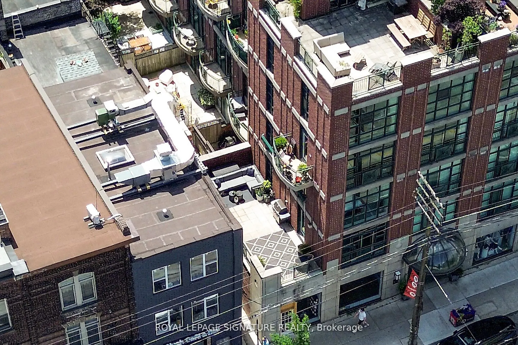 901 Queen Street W, #231