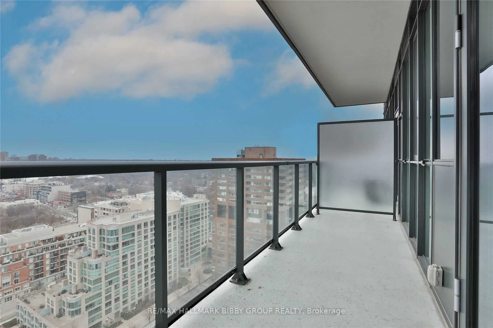 32 Davenport Road, #2102