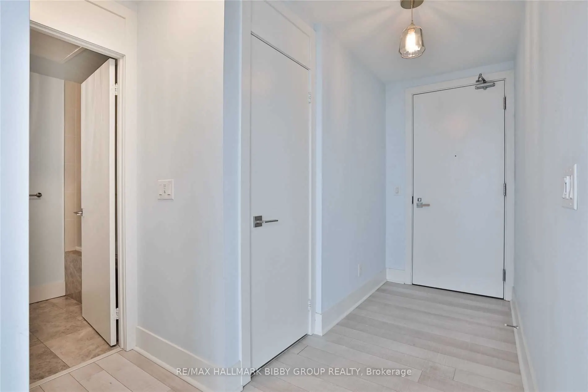 32 Davenport Road, #2102
