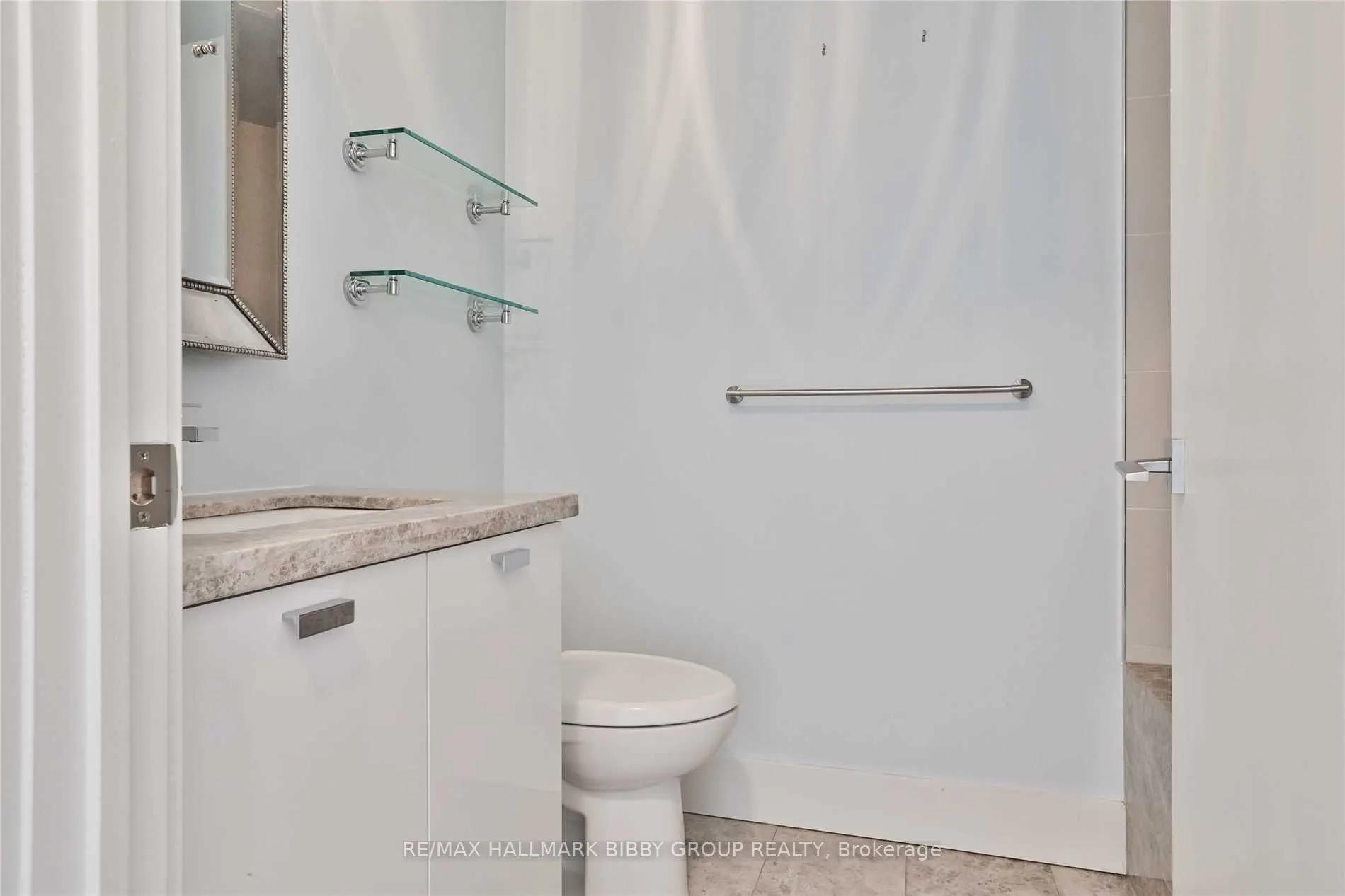 32 Davenport Road, #2102