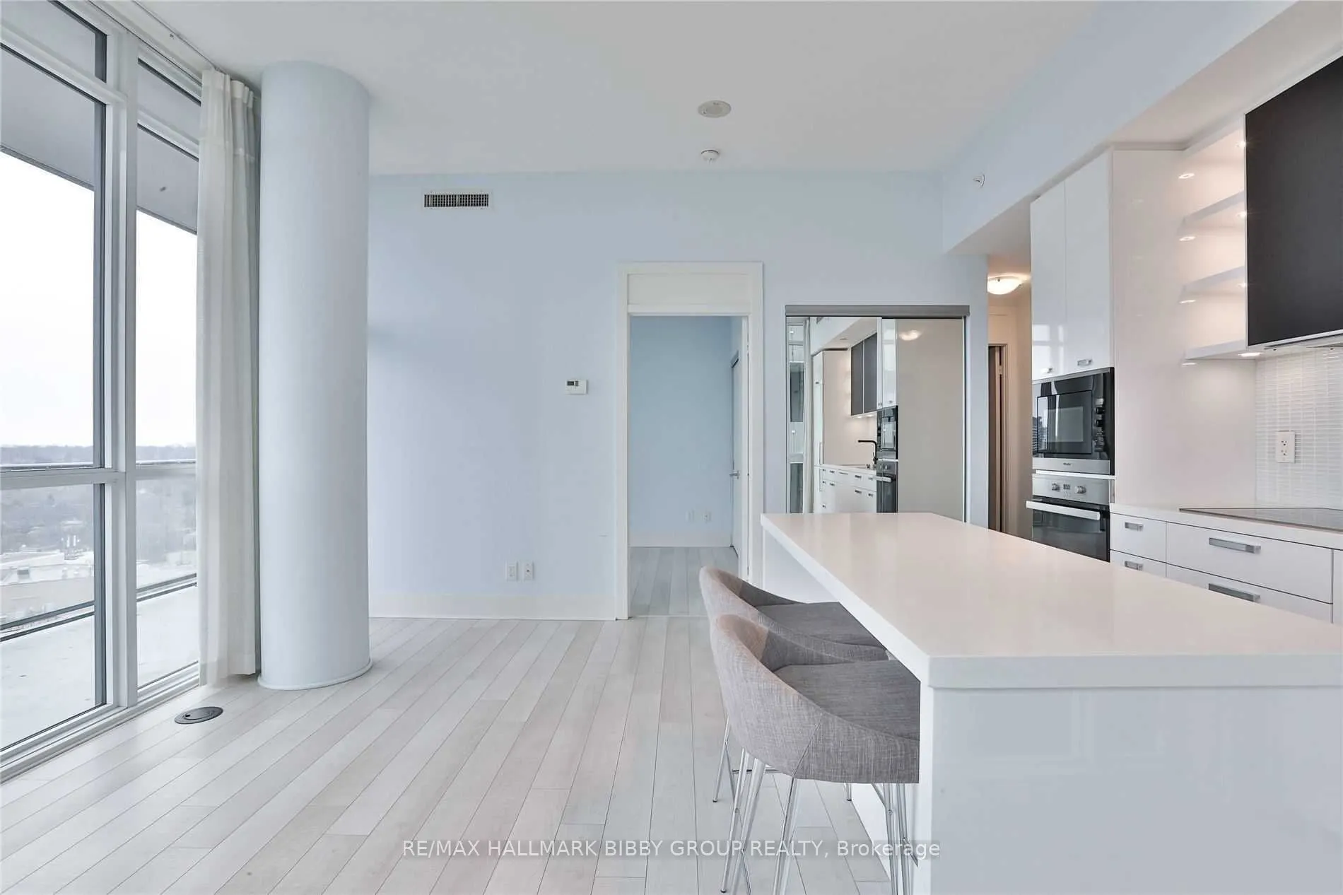 32 Davenport Road, #2102