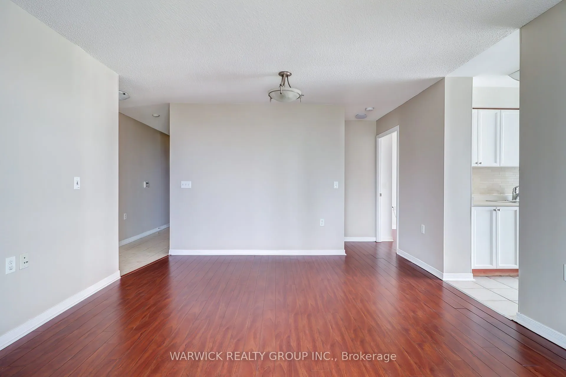28 Olive Avenue