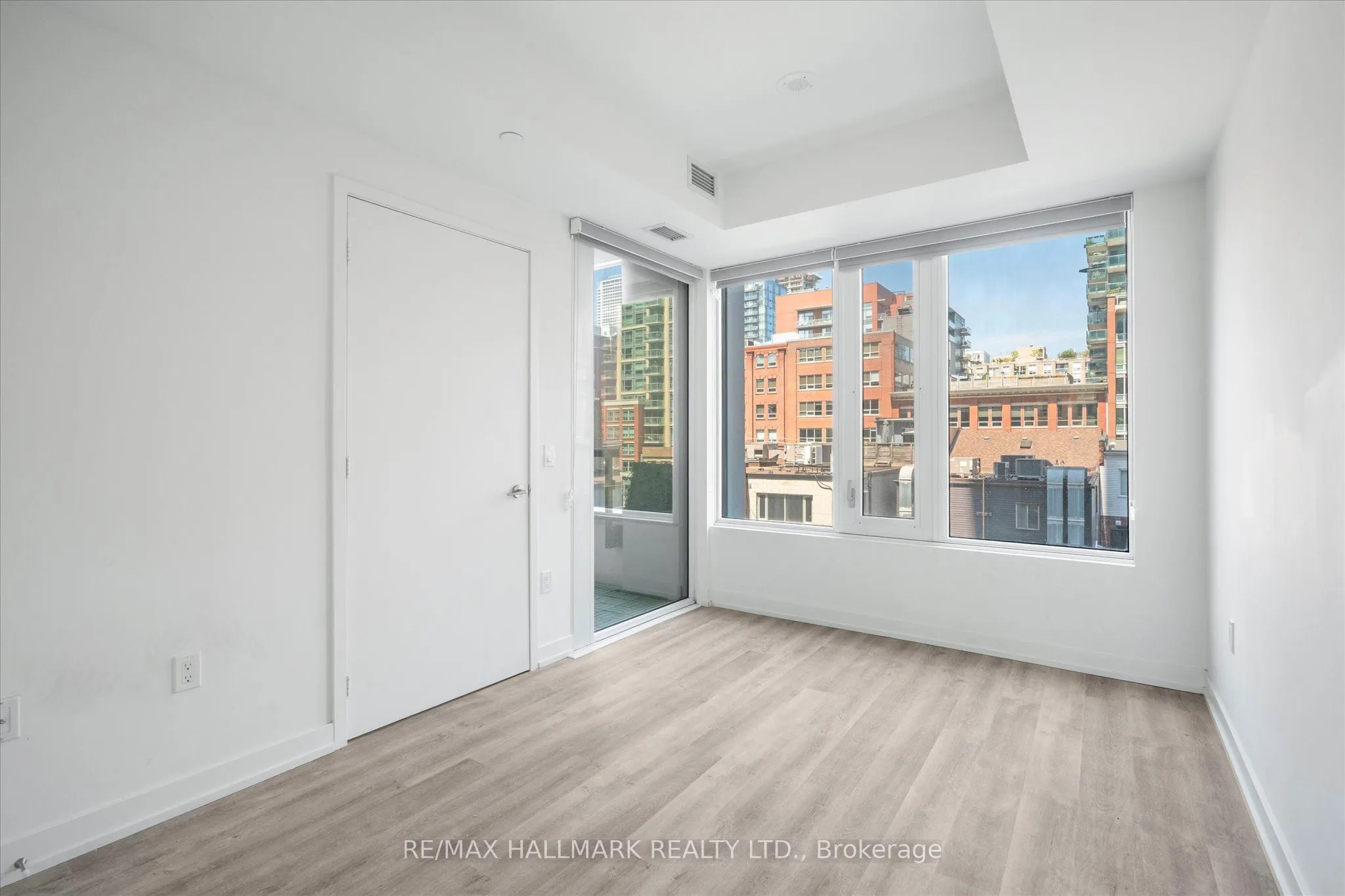 158 Front Street E, #413