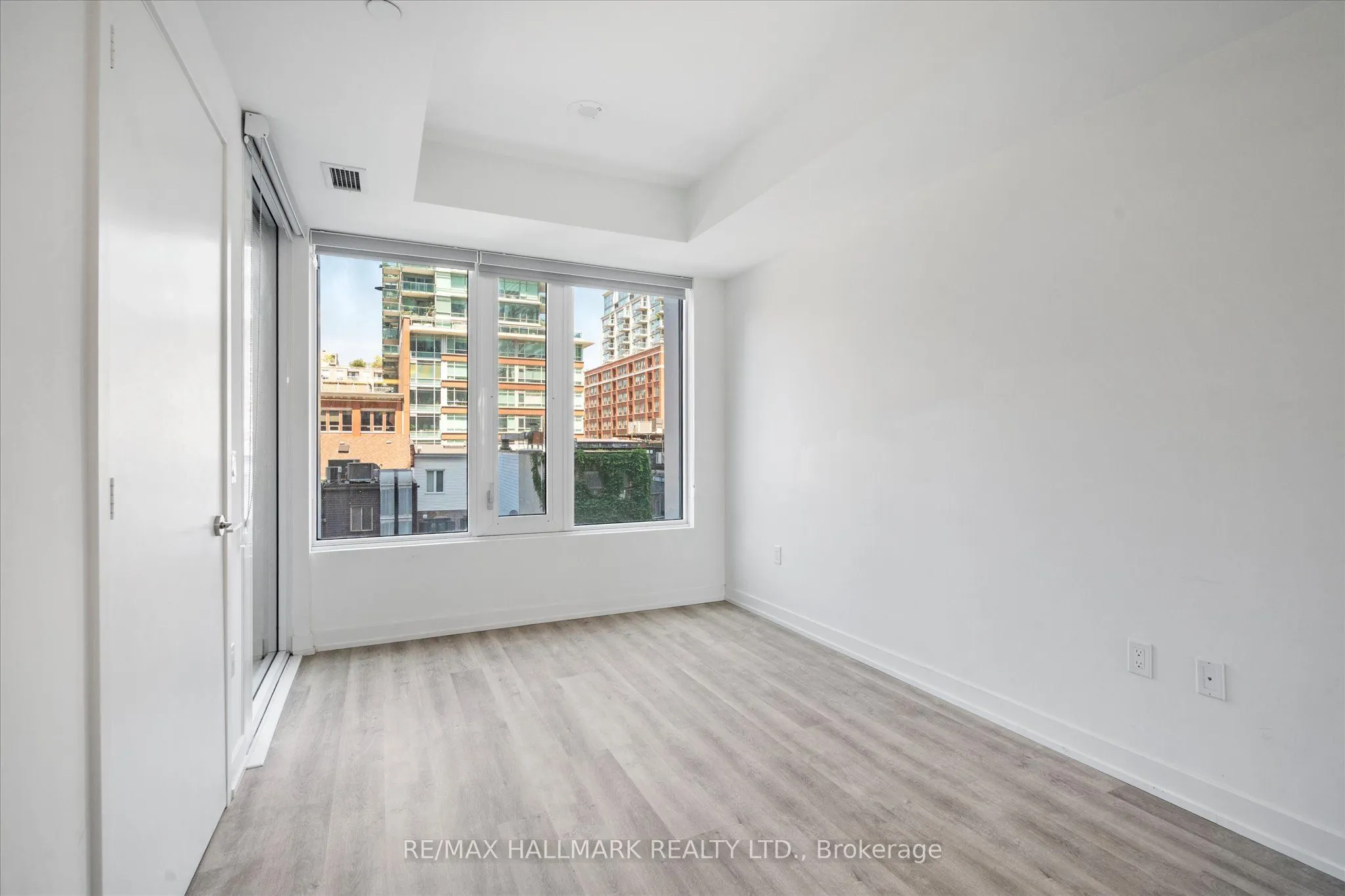 158 Front Street E, #413