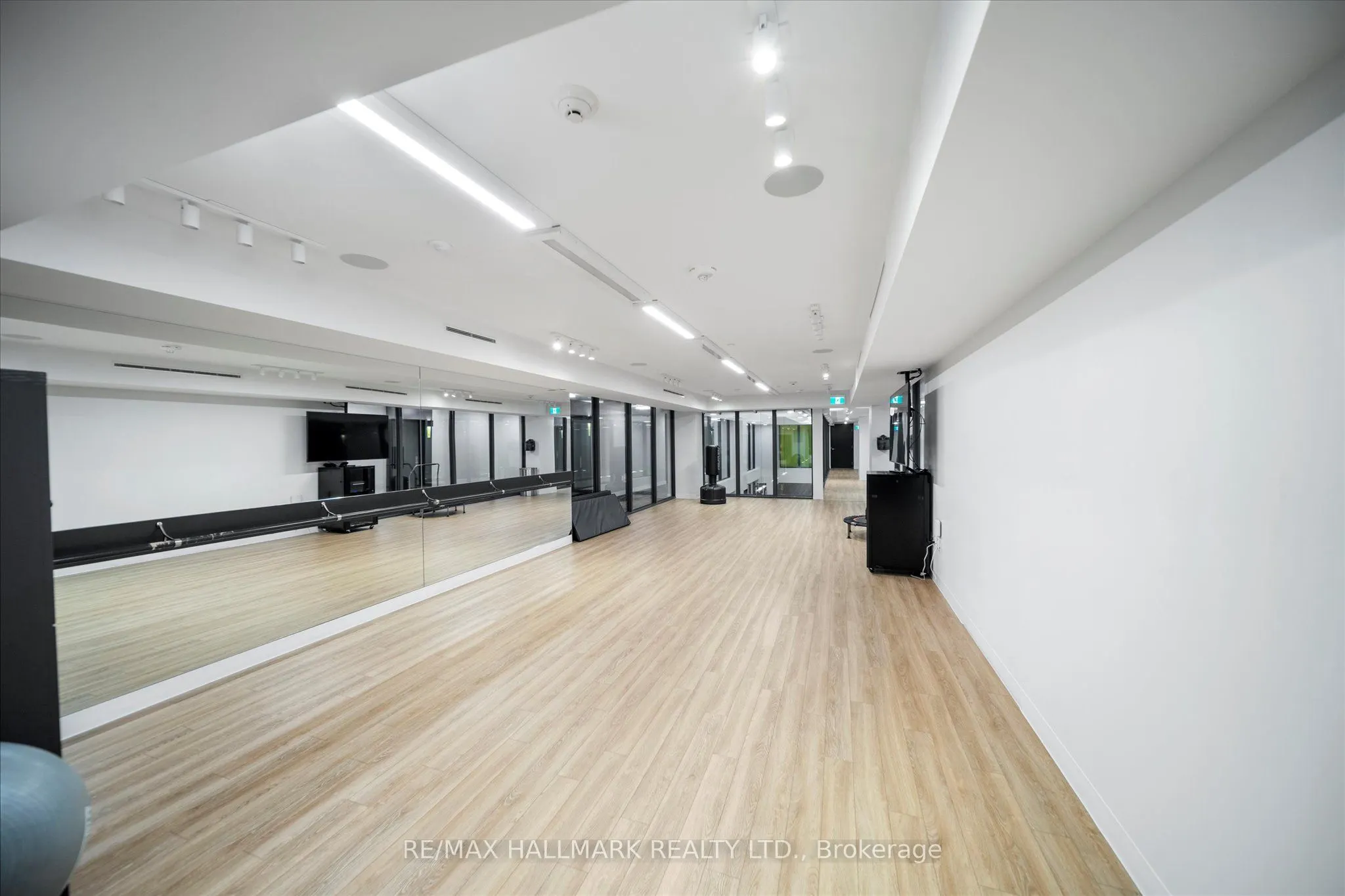158 Front Street E, #413