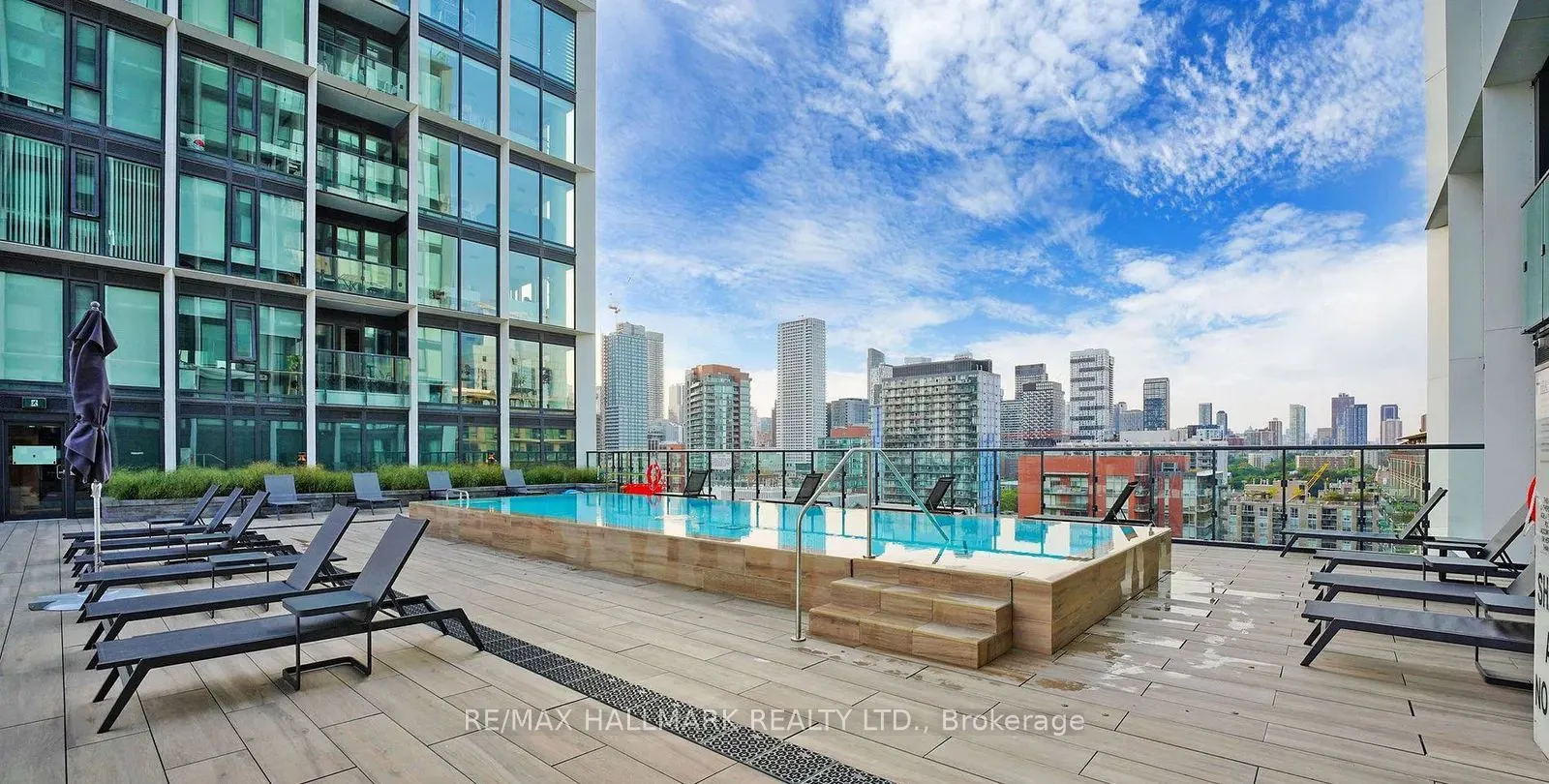 158 Front Street E, #413
