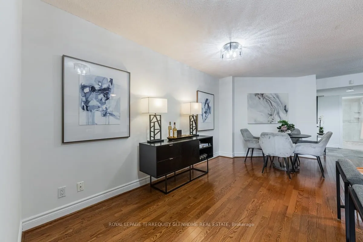 2 Alexandra Boulevard W, #207