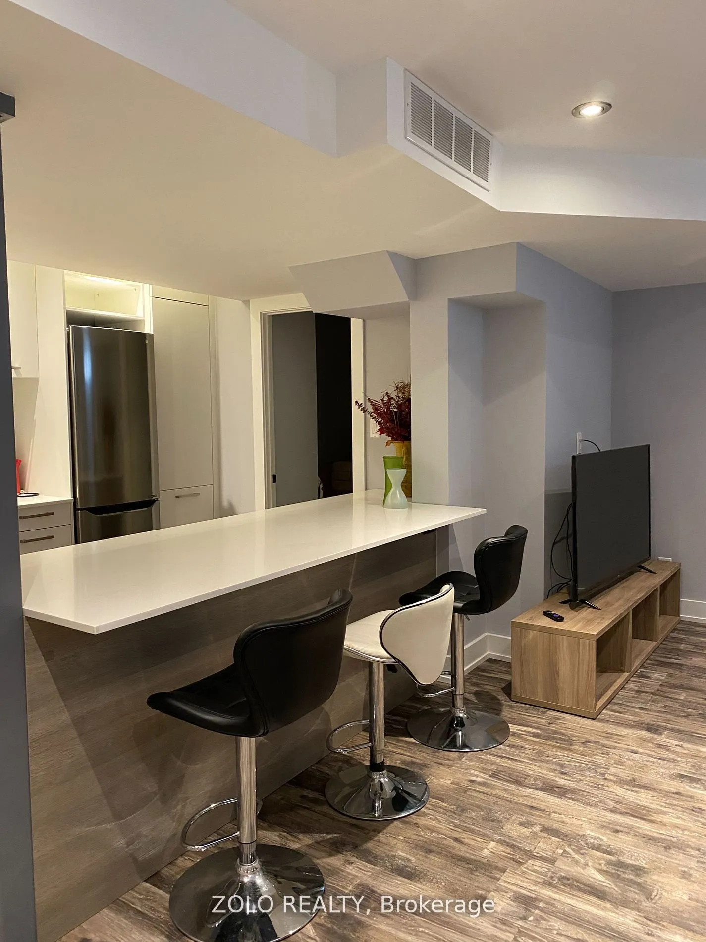 144 Northcliffe Boulevard, #Lower