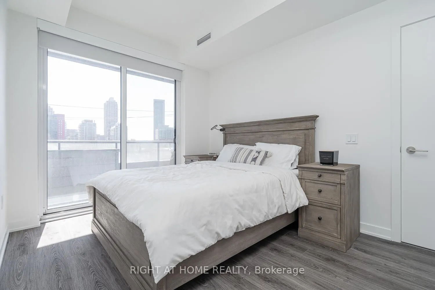 9 Tecumseth Street, #315