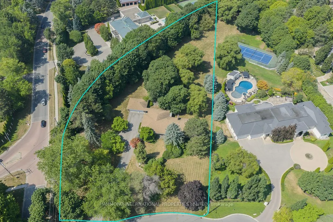 2 Bridle Heath Gate