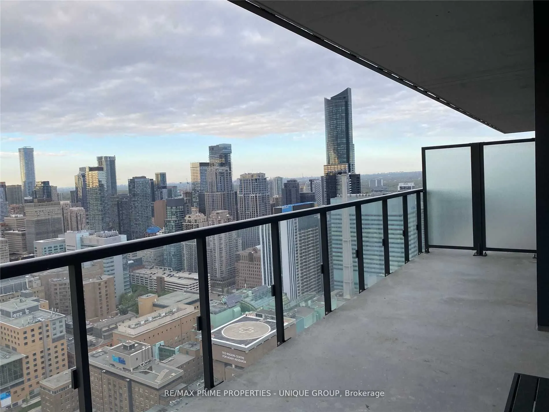 488 University Avenue, #3716