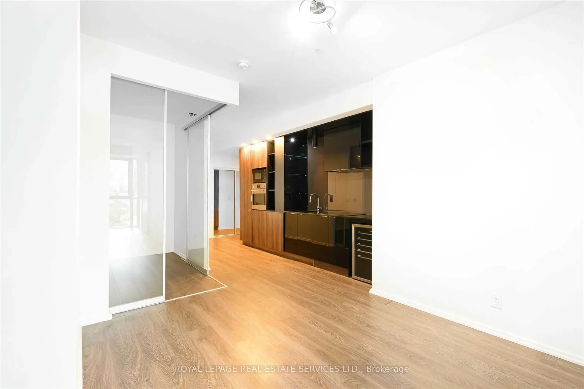 70 Temperance Street, #315
