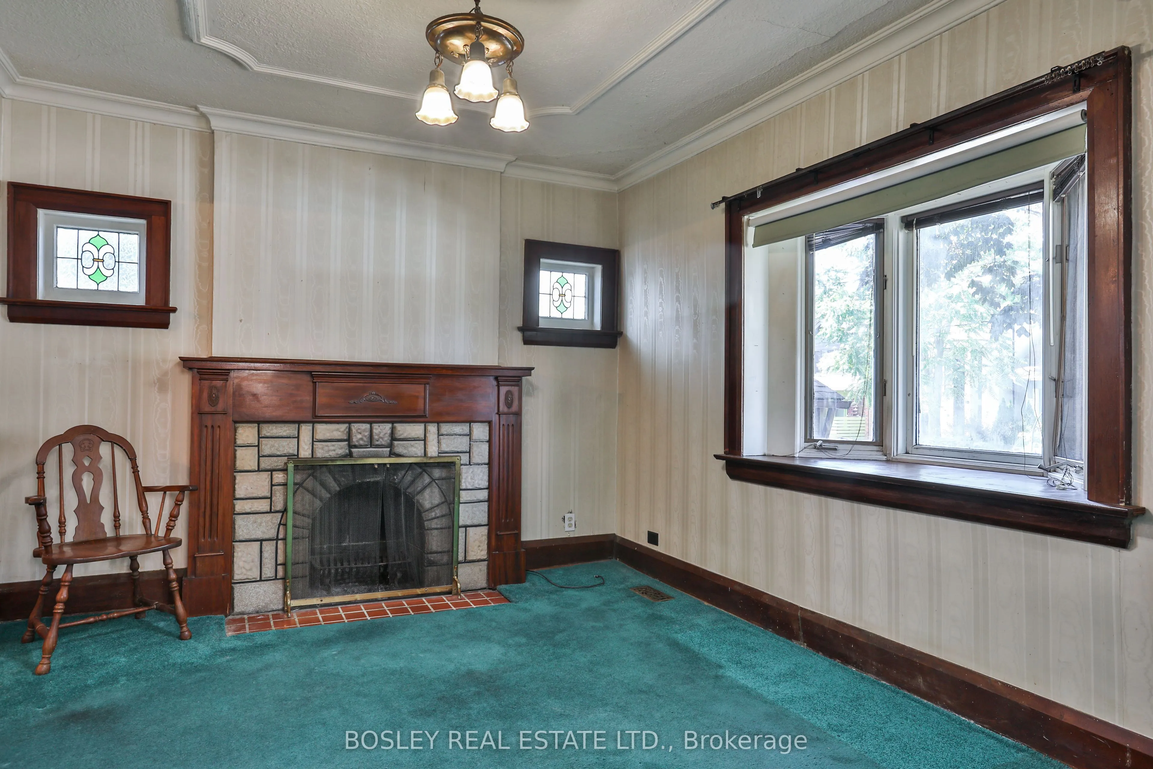 15 Whitewood Road