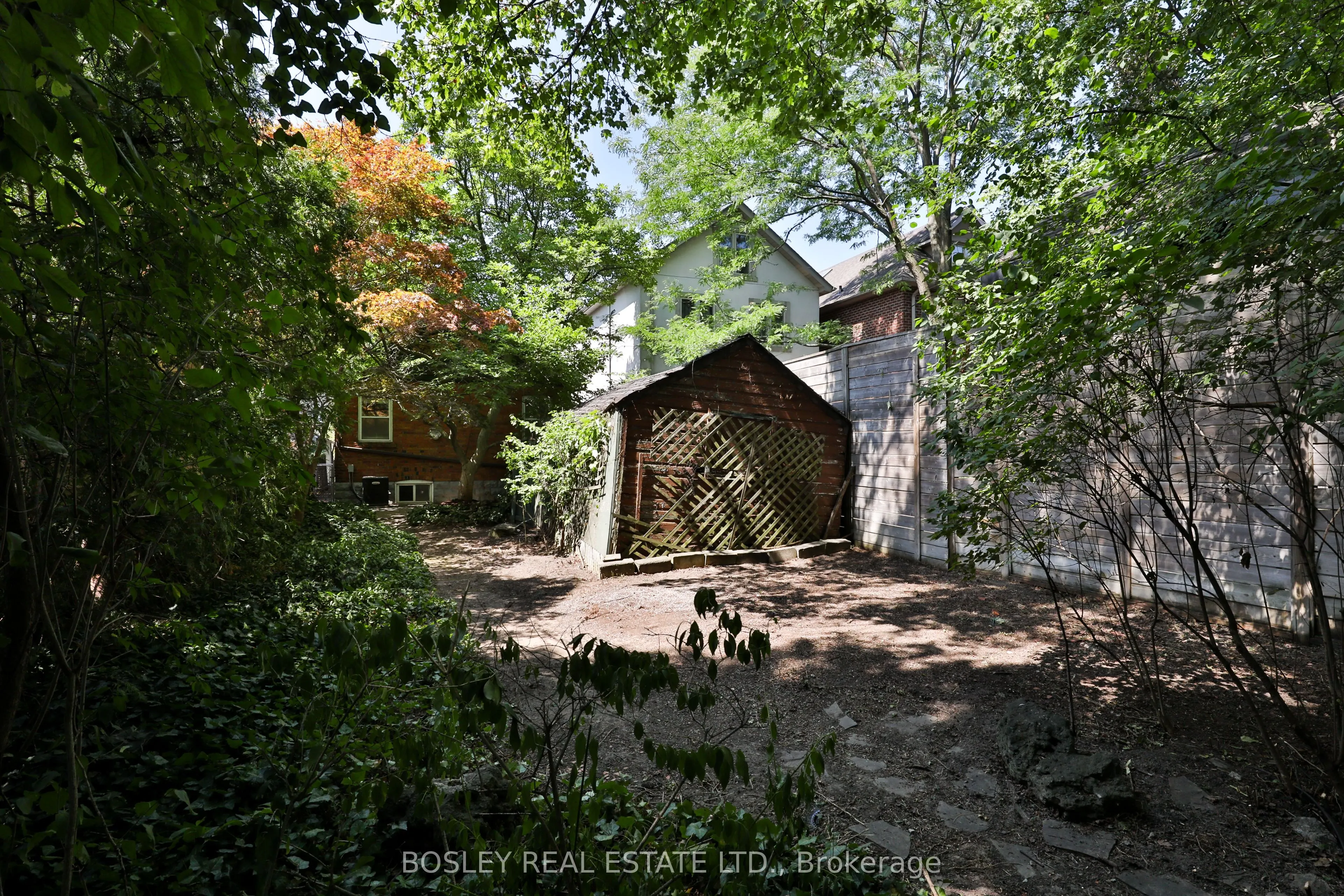 15 Whitewood Road