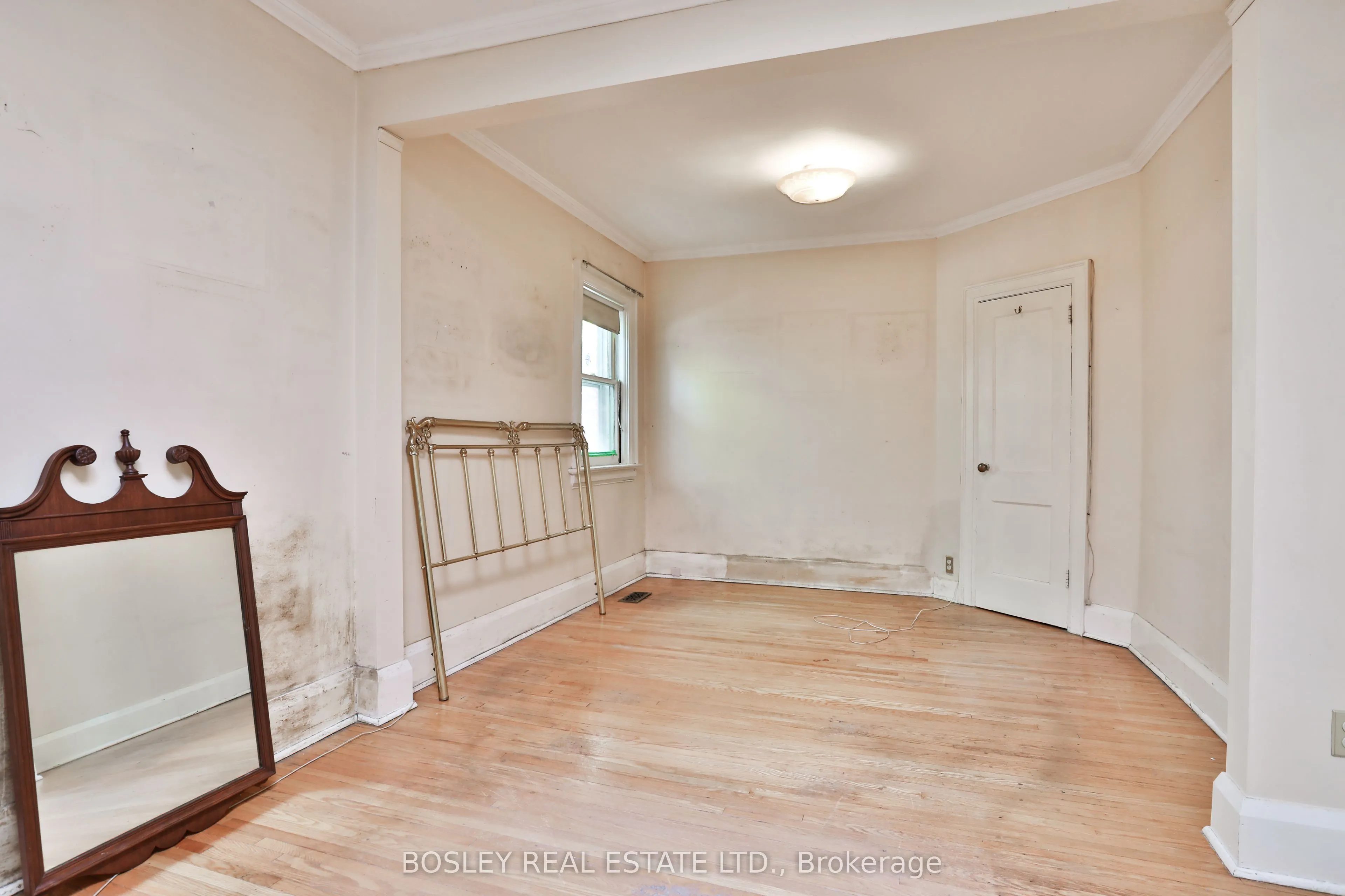 15 Whitewood Road