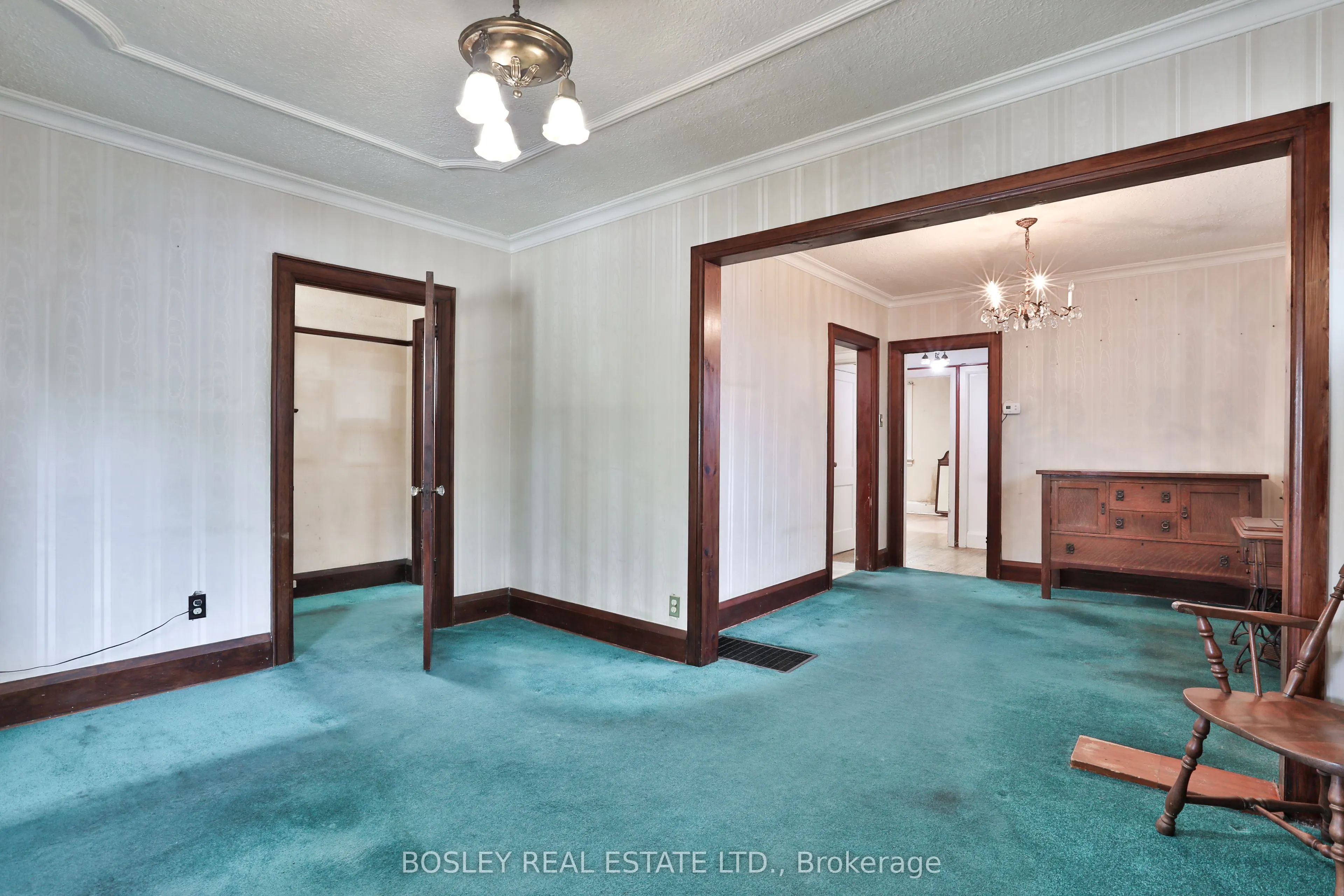 15 Whitewood Road