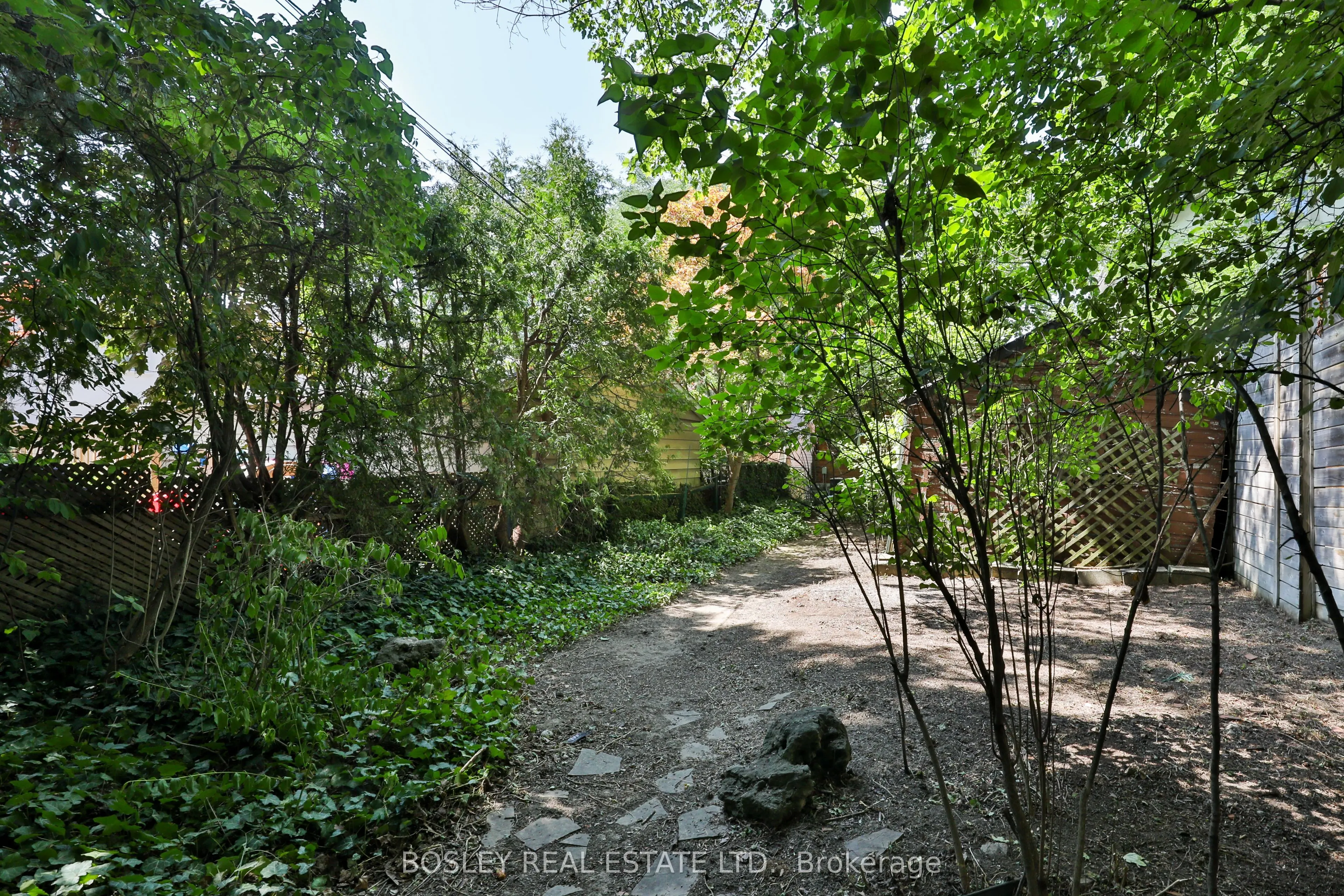 15 Whitewood Road