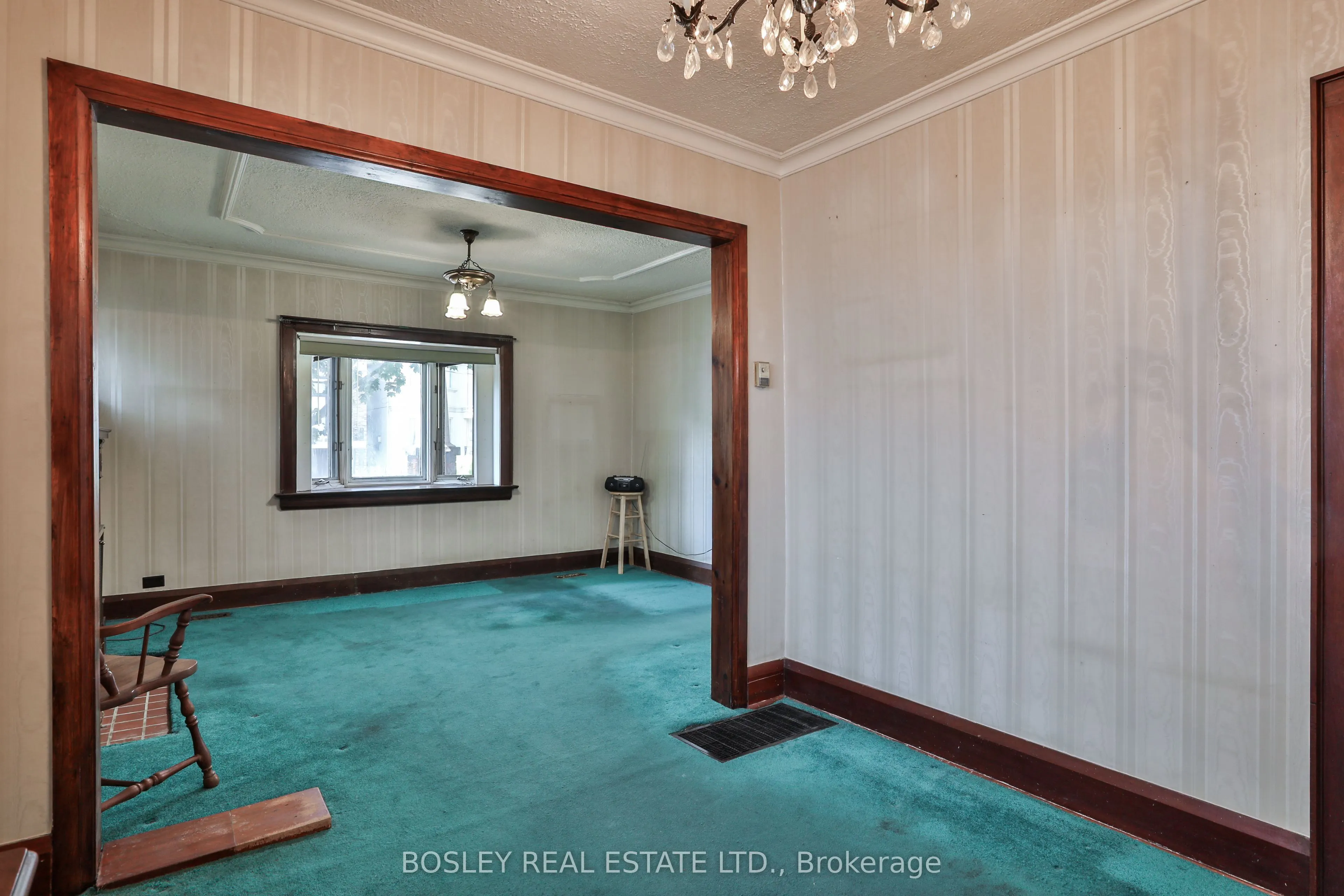 15 Whitewood Road