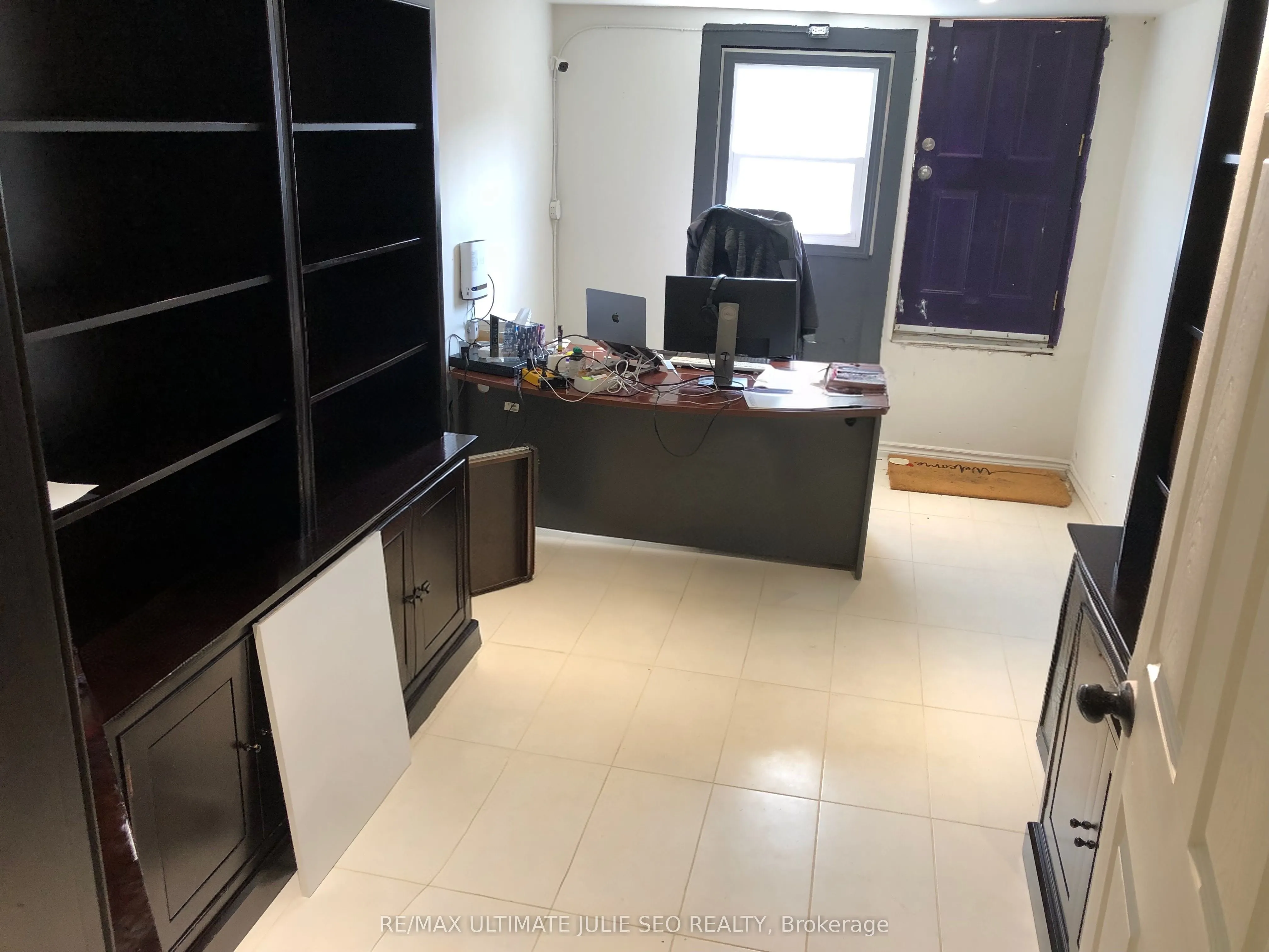 801 QUEEN Street W, #2nd floor