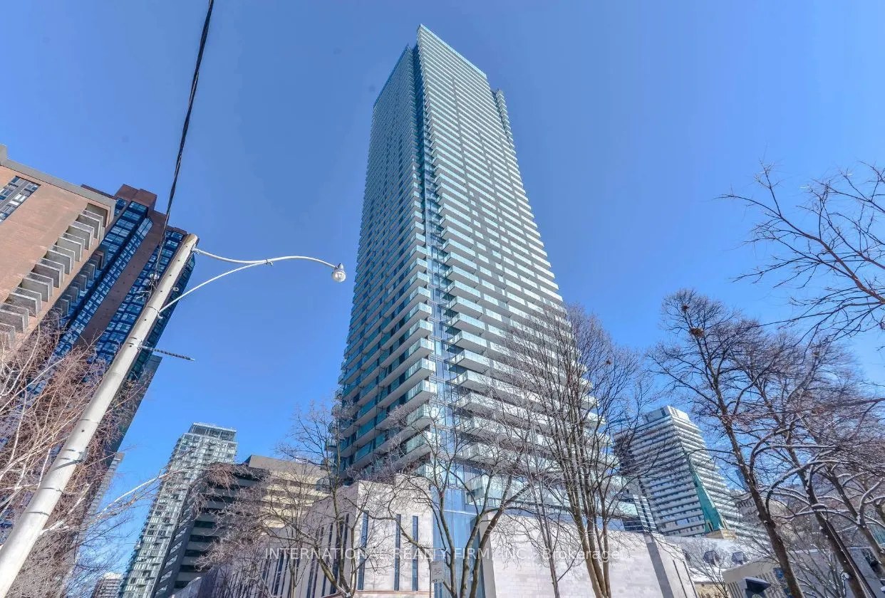 1080 Bay Street N, #4901