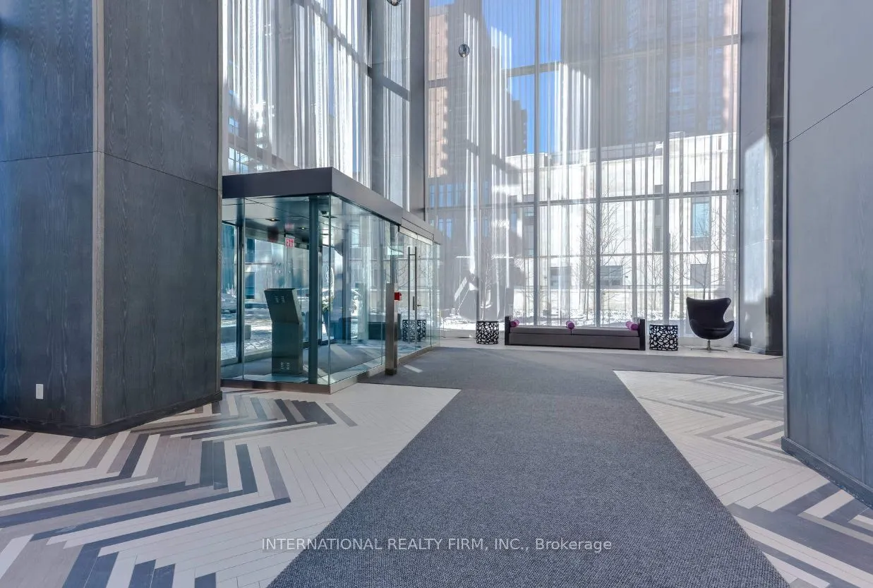 1080 Bay Street N, #4901