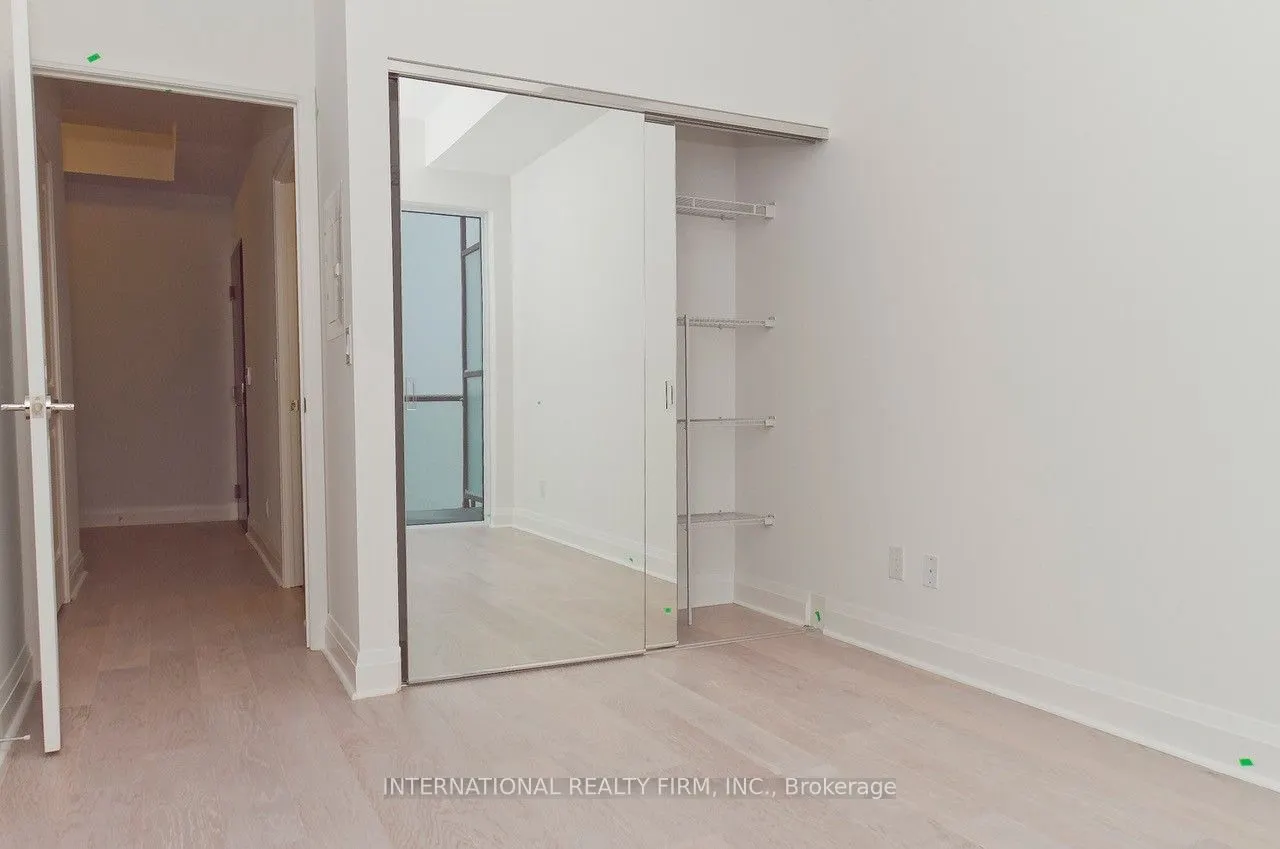 1080 Bay Street N, #4901