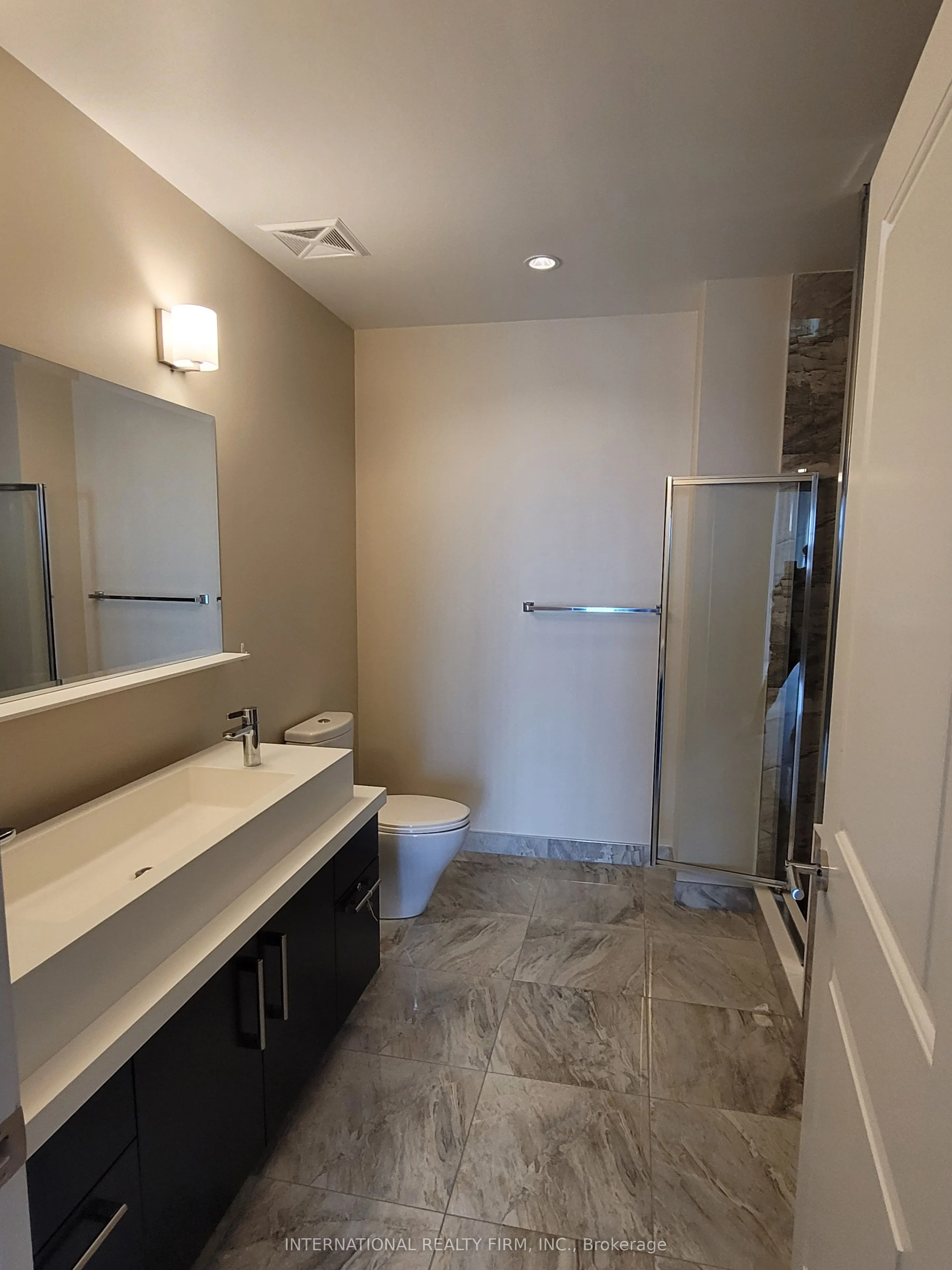 1080 Bay Street N, #4901
