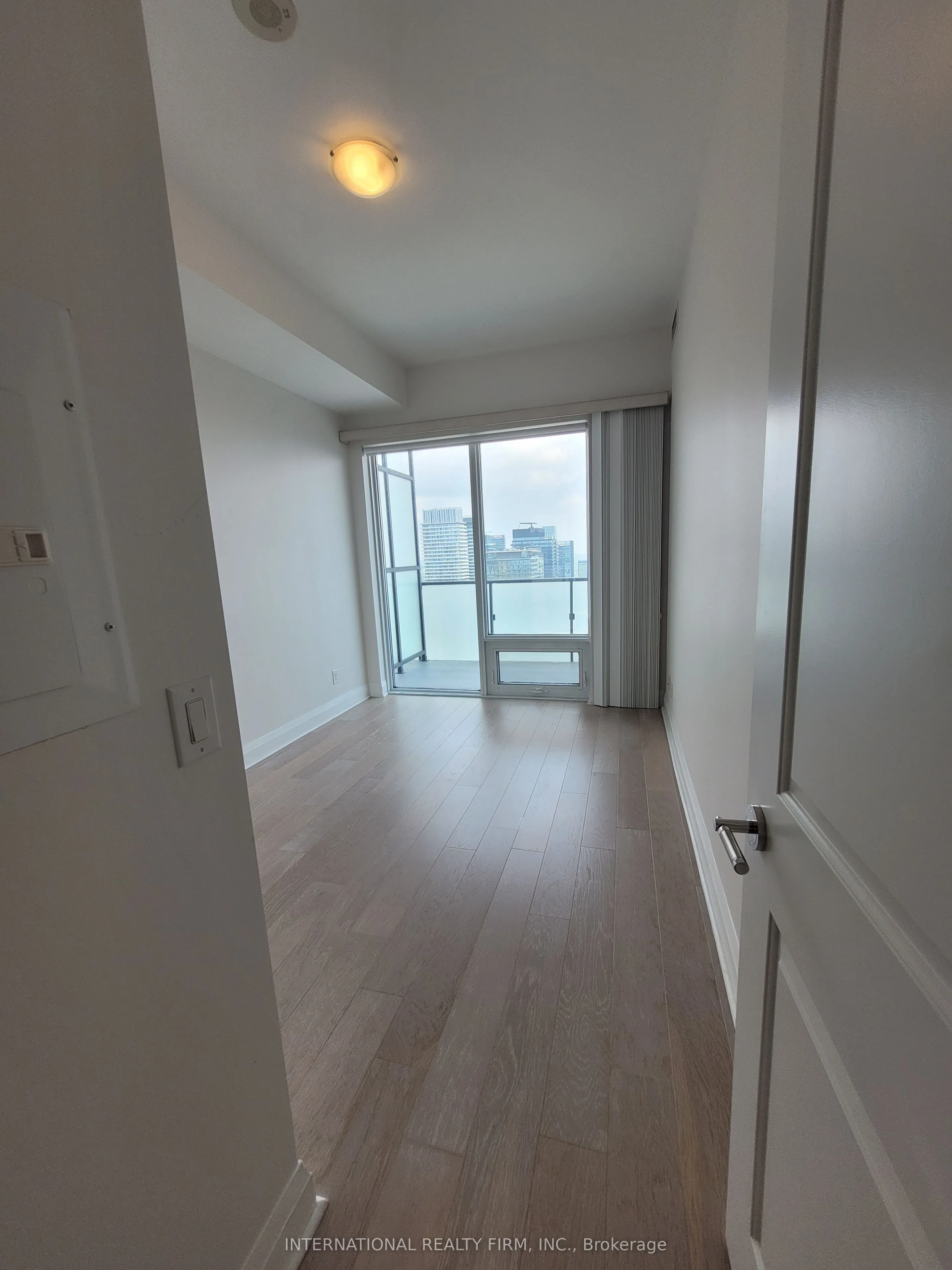 1080 Bay Street N, #4901