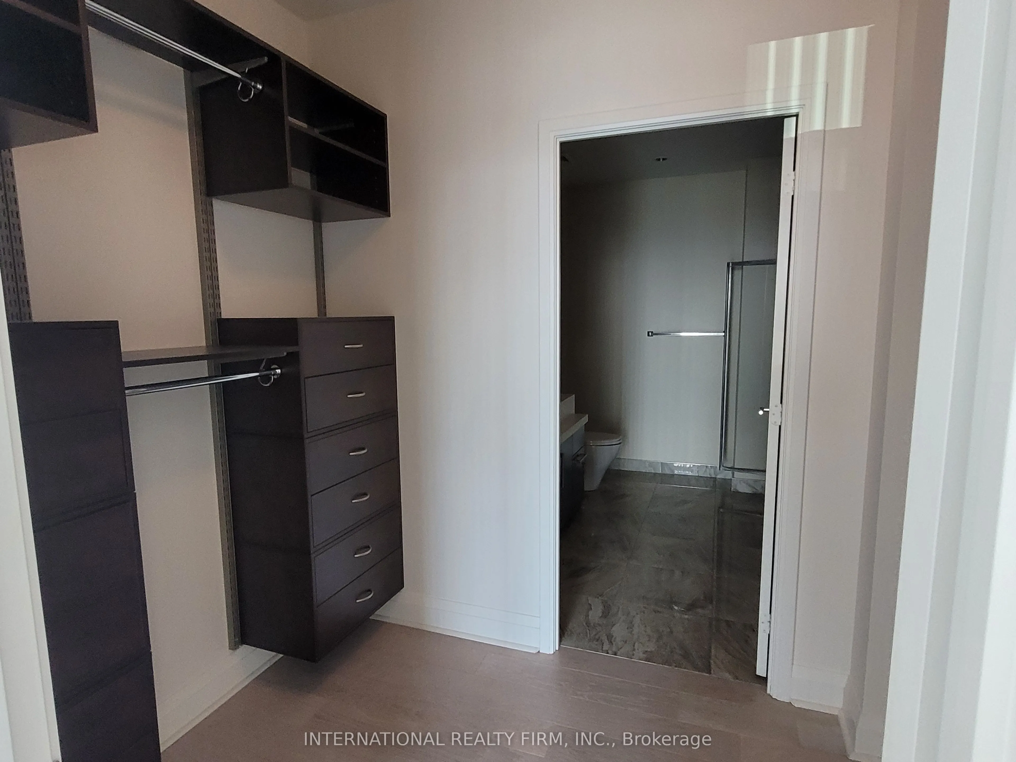 1080 Bay Street N, #4901