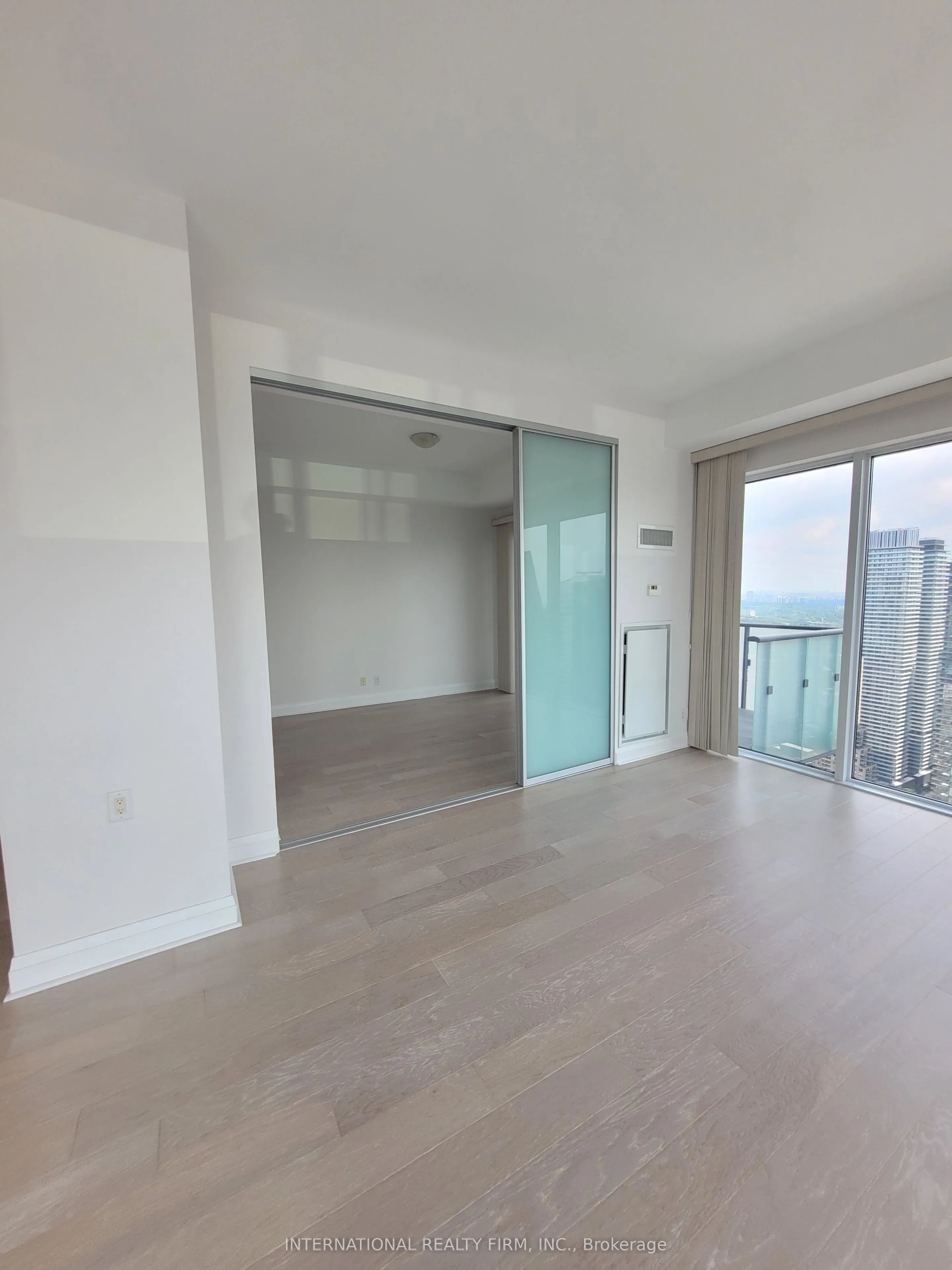 1080 Bay Street N, #4901