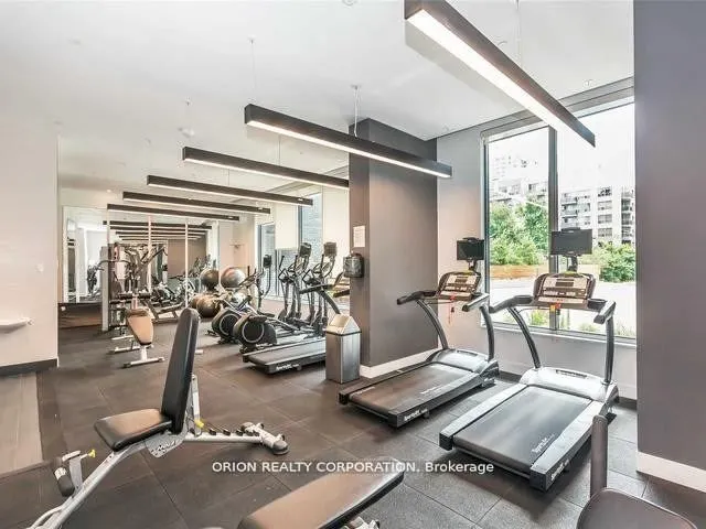 7 Kenaston Gardens, #820