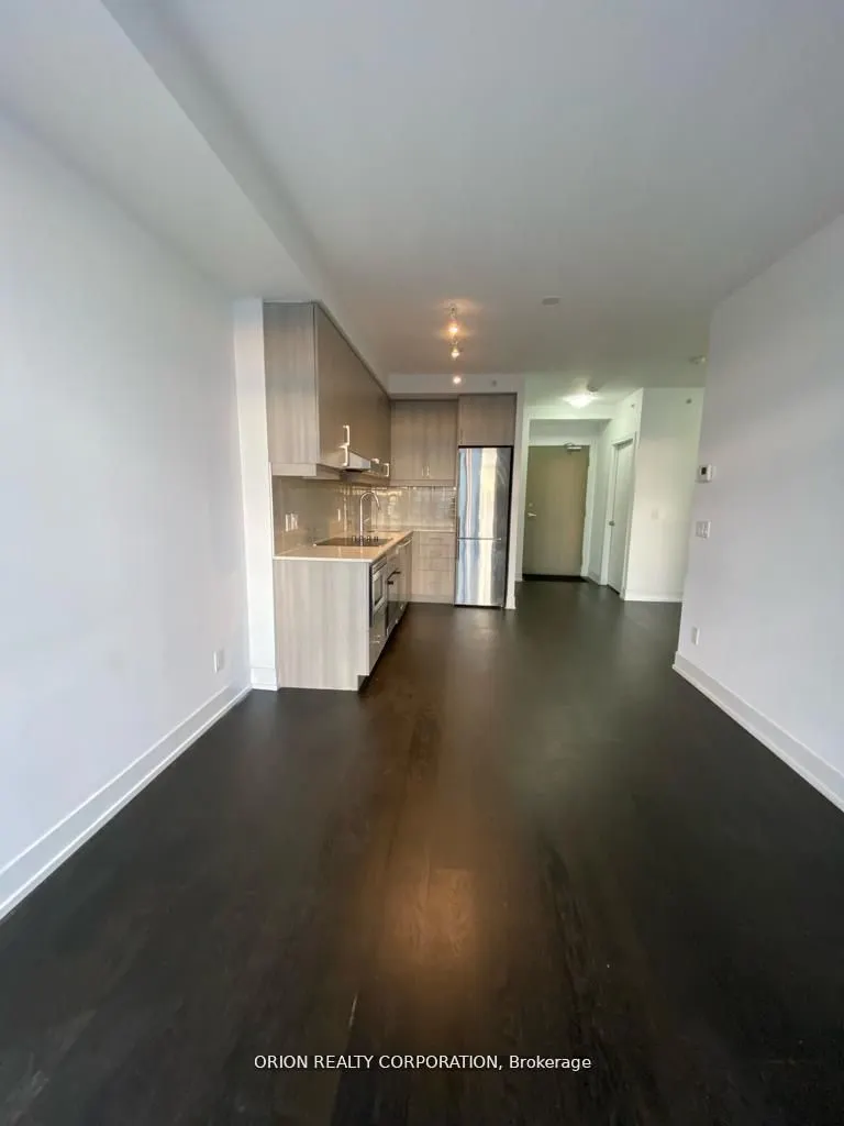 7 Kenaston Gardens, #820