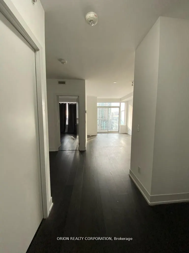 7 Kenaston Gardens, #820