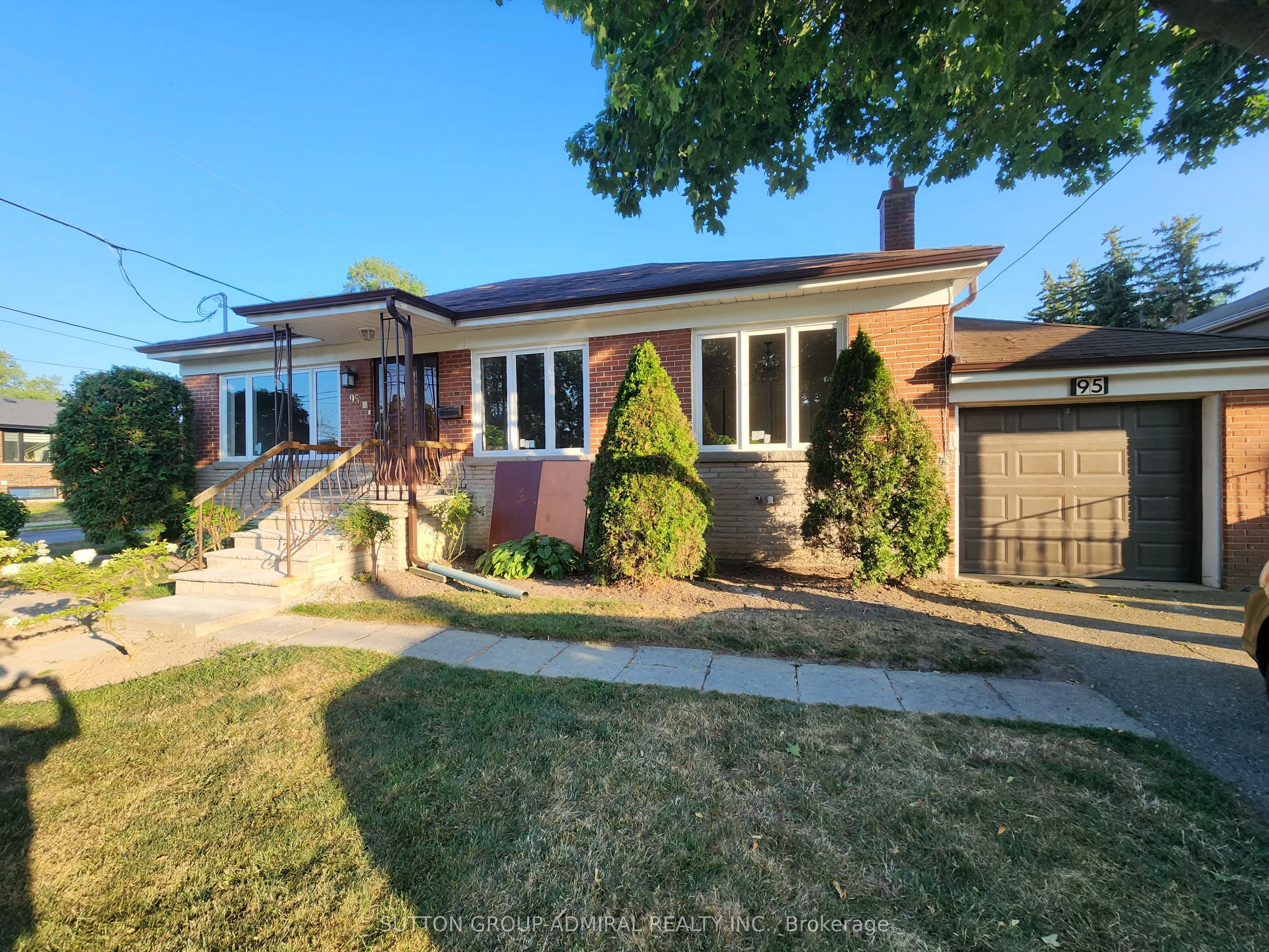 95 Almore Avenue