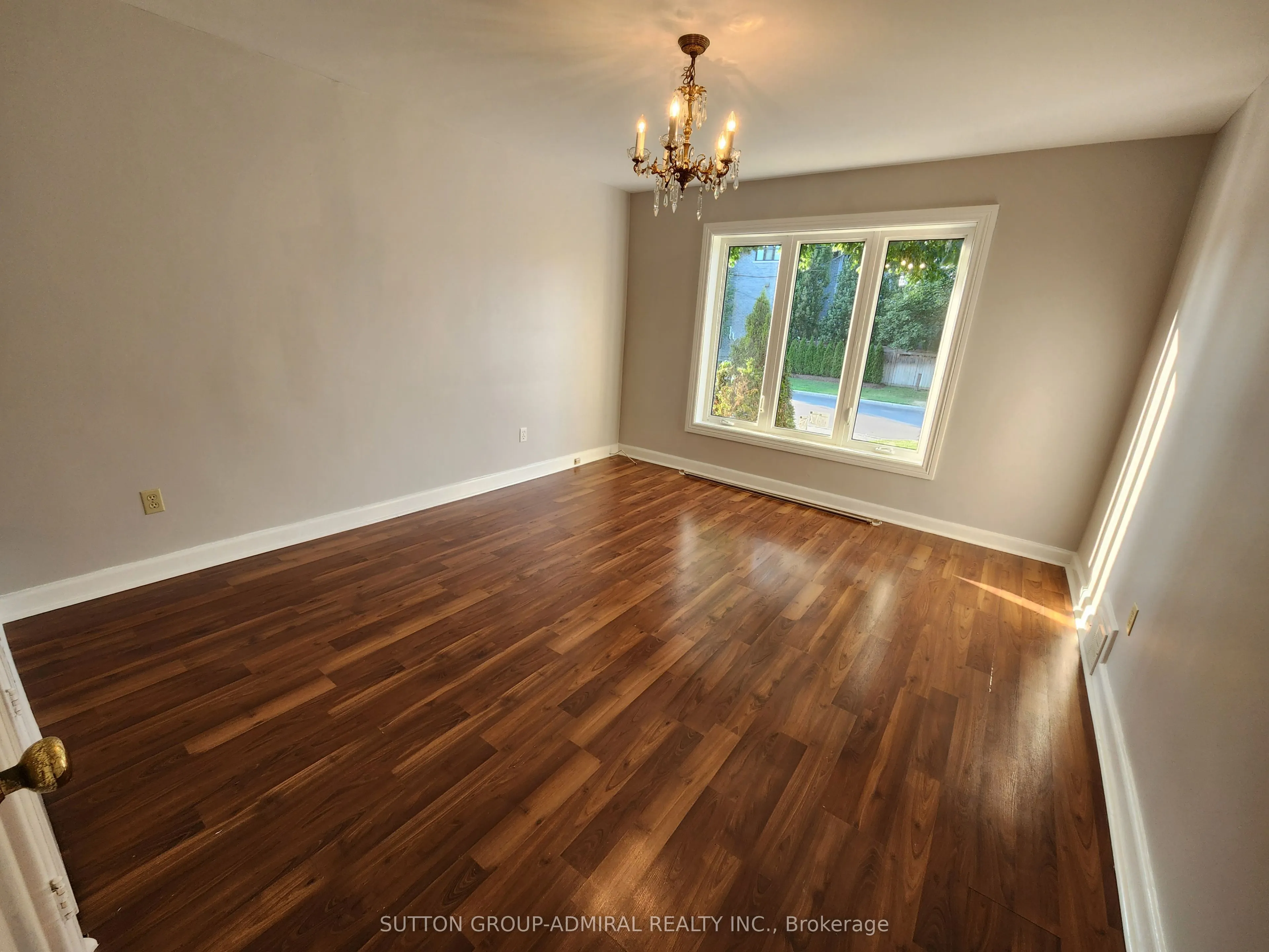 95 Almore Avenue