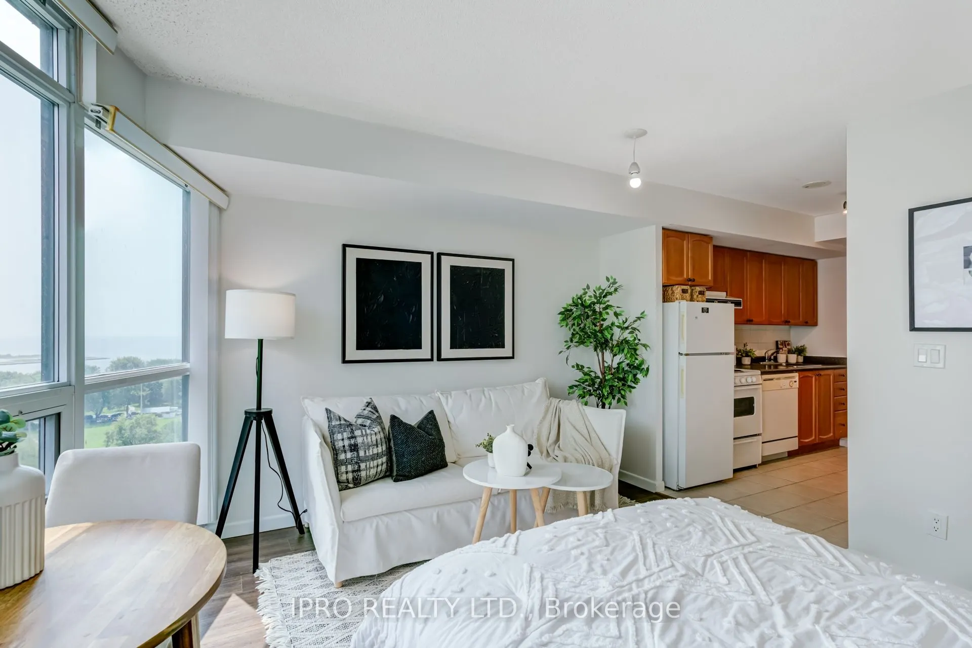 219 Fort York Boulevard, #1407