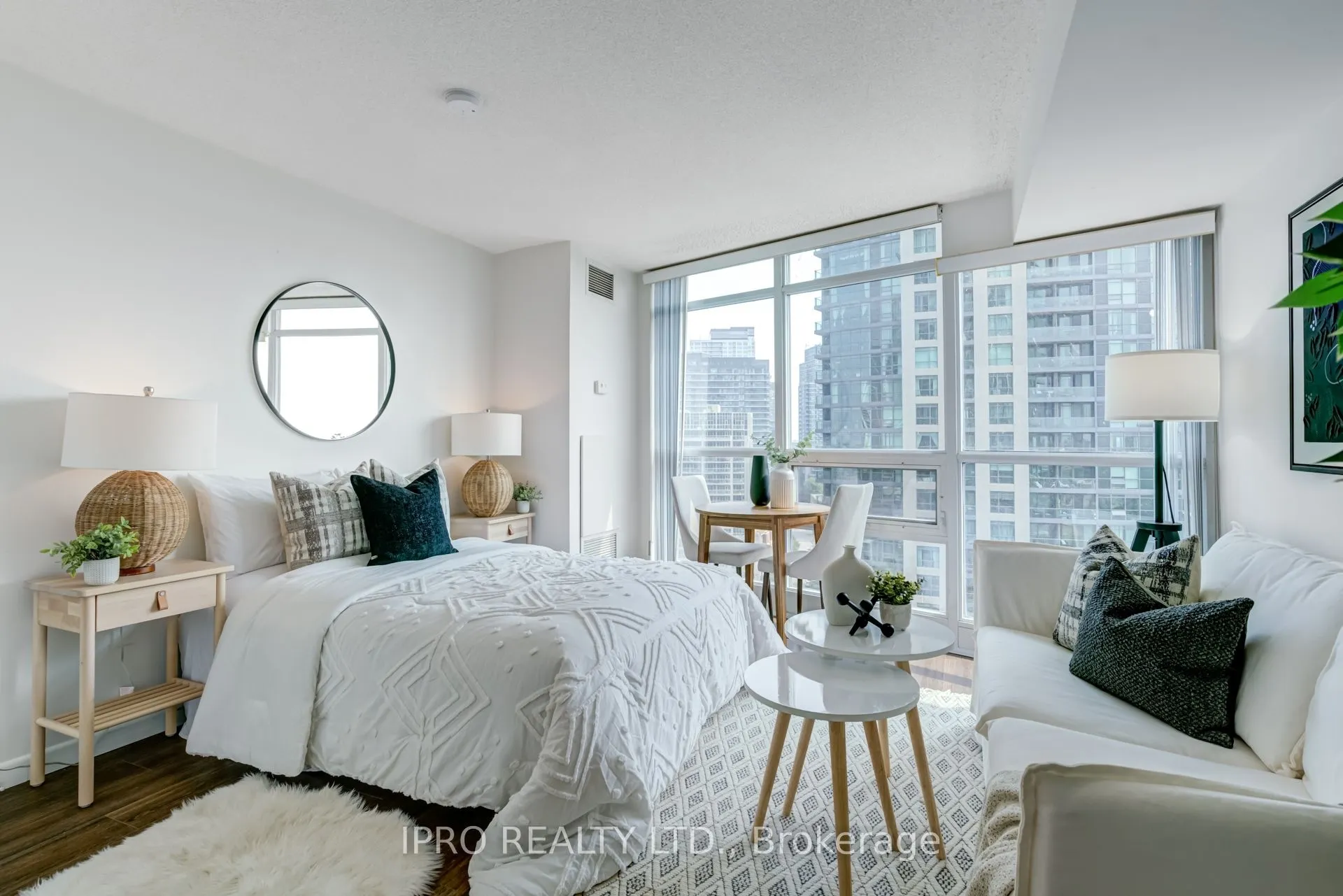 219 Fort York Boulevard, #1407