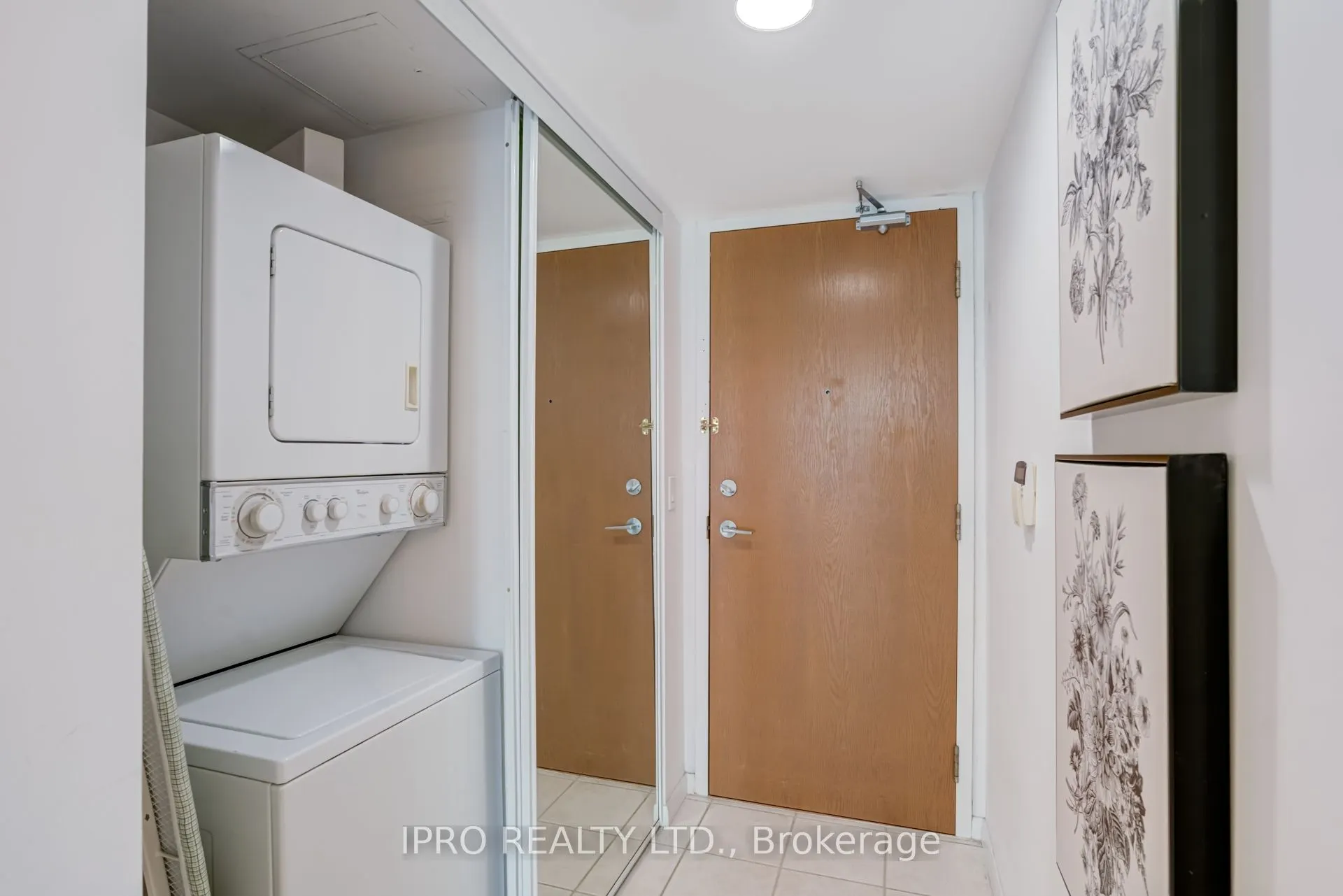 219 Fort York Boulevard, #1407