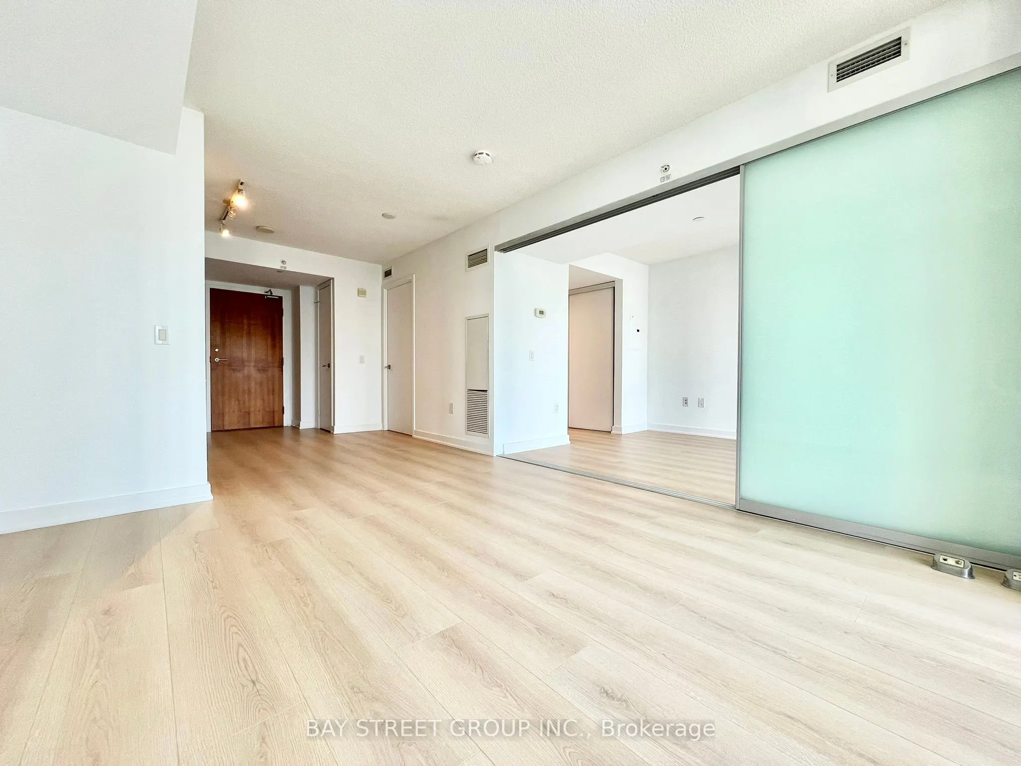 75 Queens Wharf Road, #2611