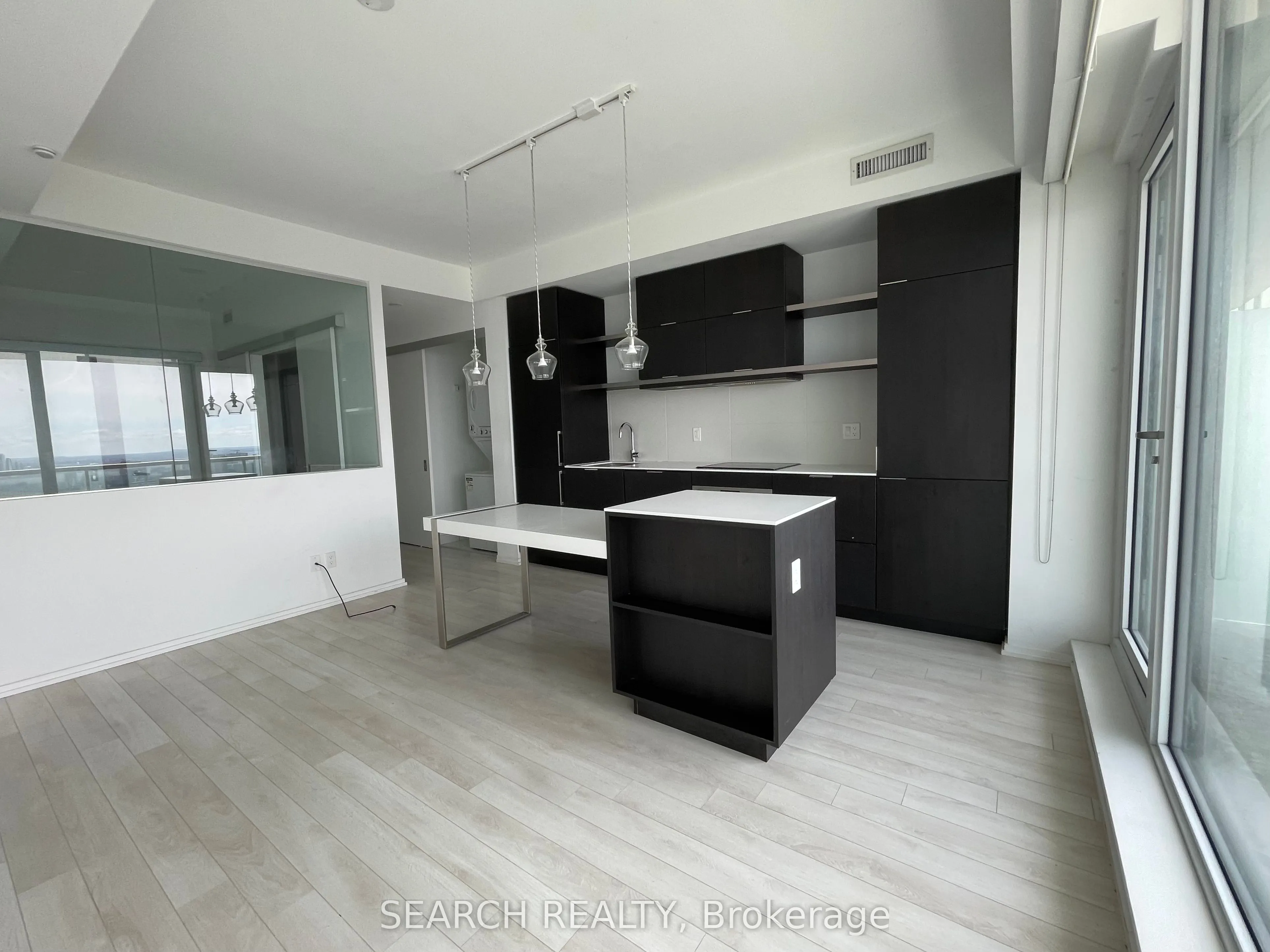 197 Yonge Street, #5211