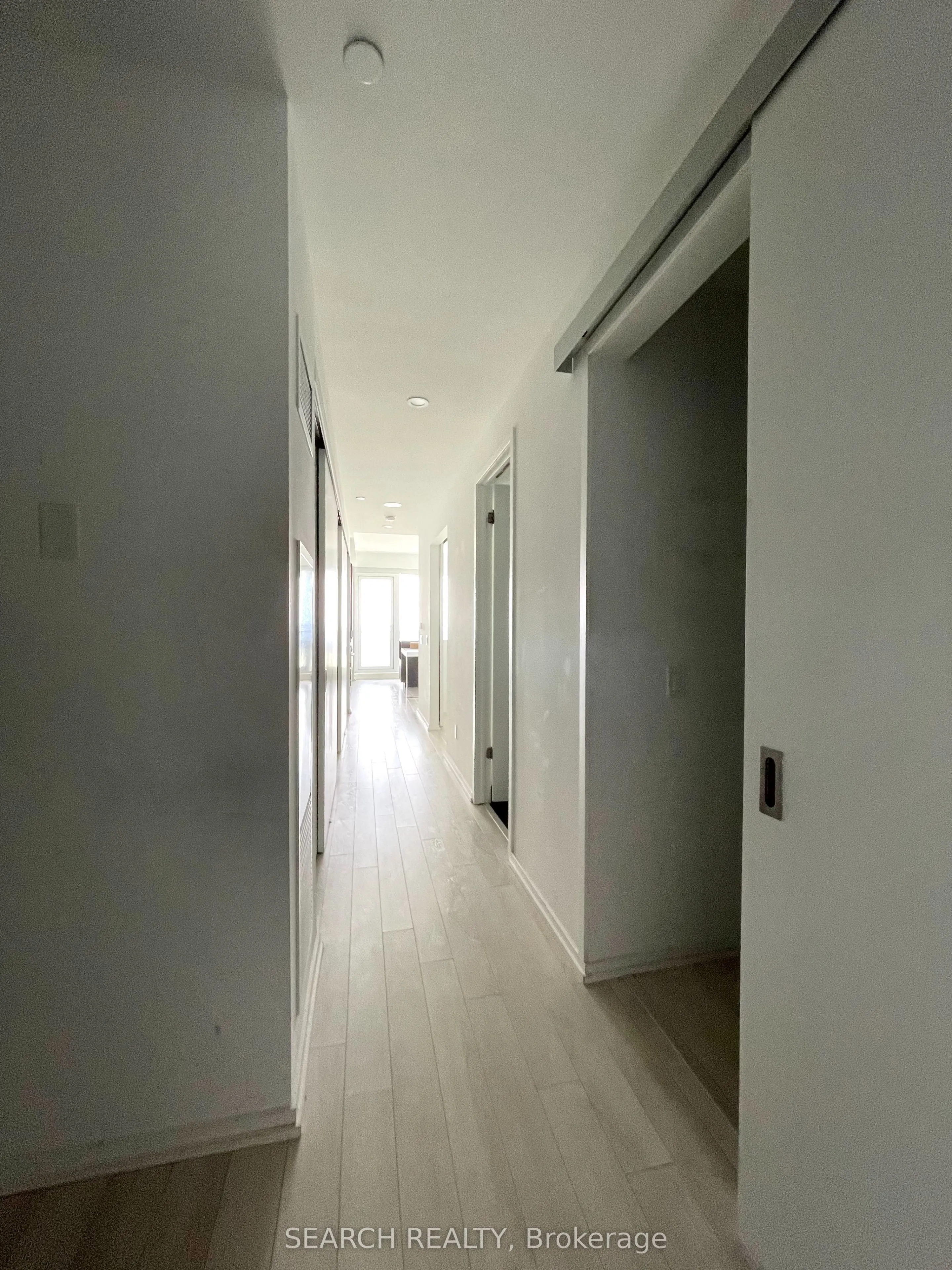 197 Yonge Street, #5211