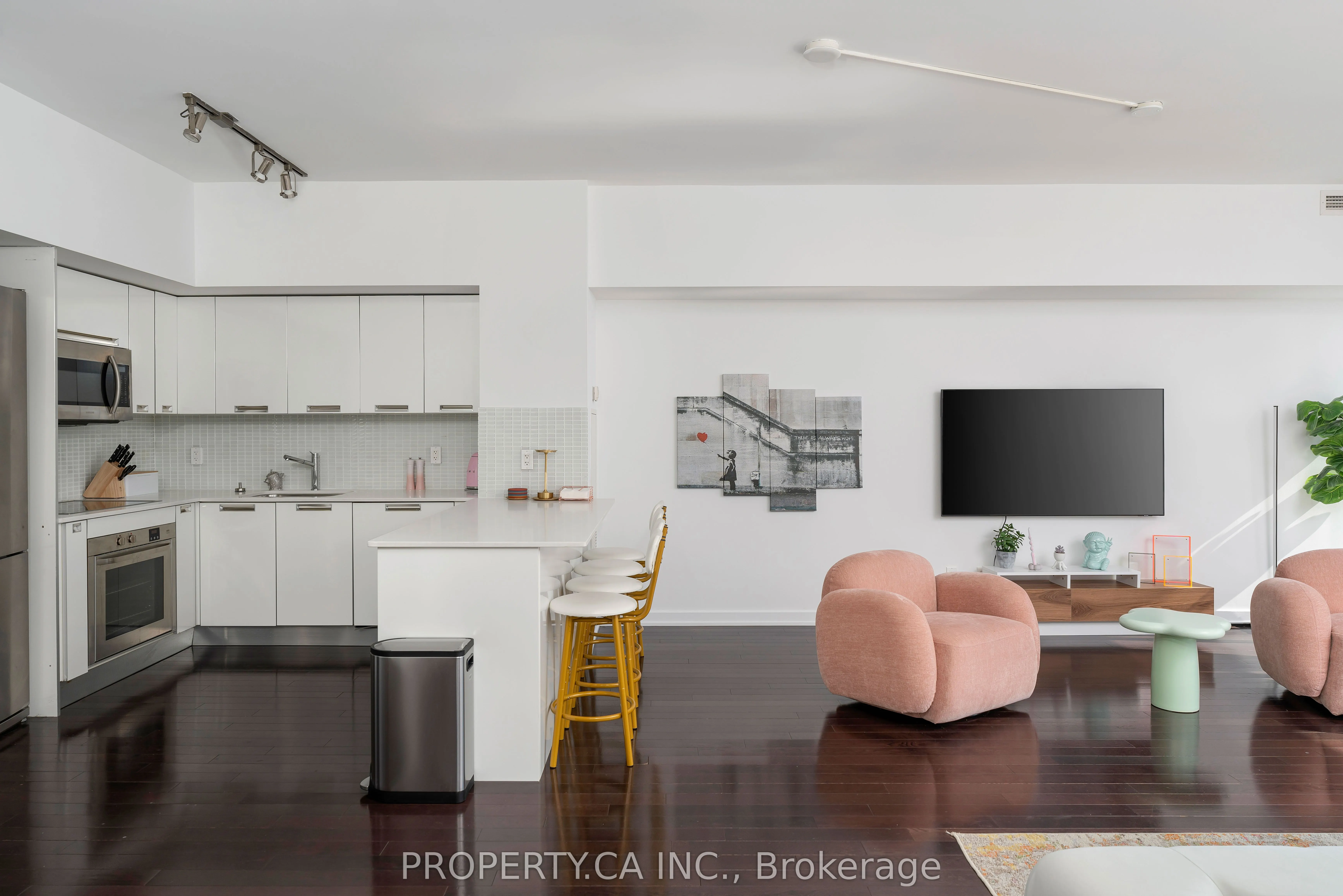 33 Charles Street E, #3606