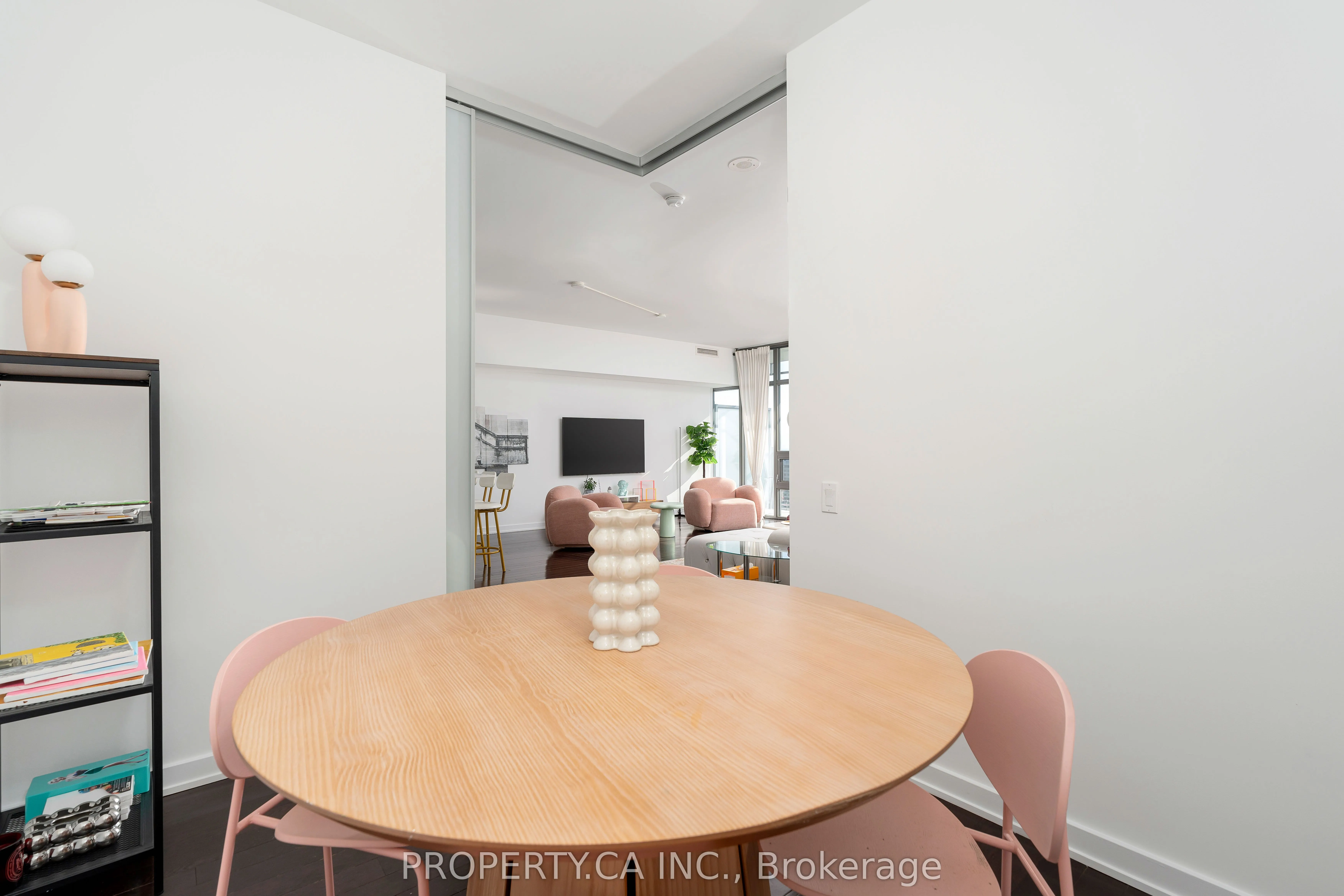 33 Charles Street E, #3606