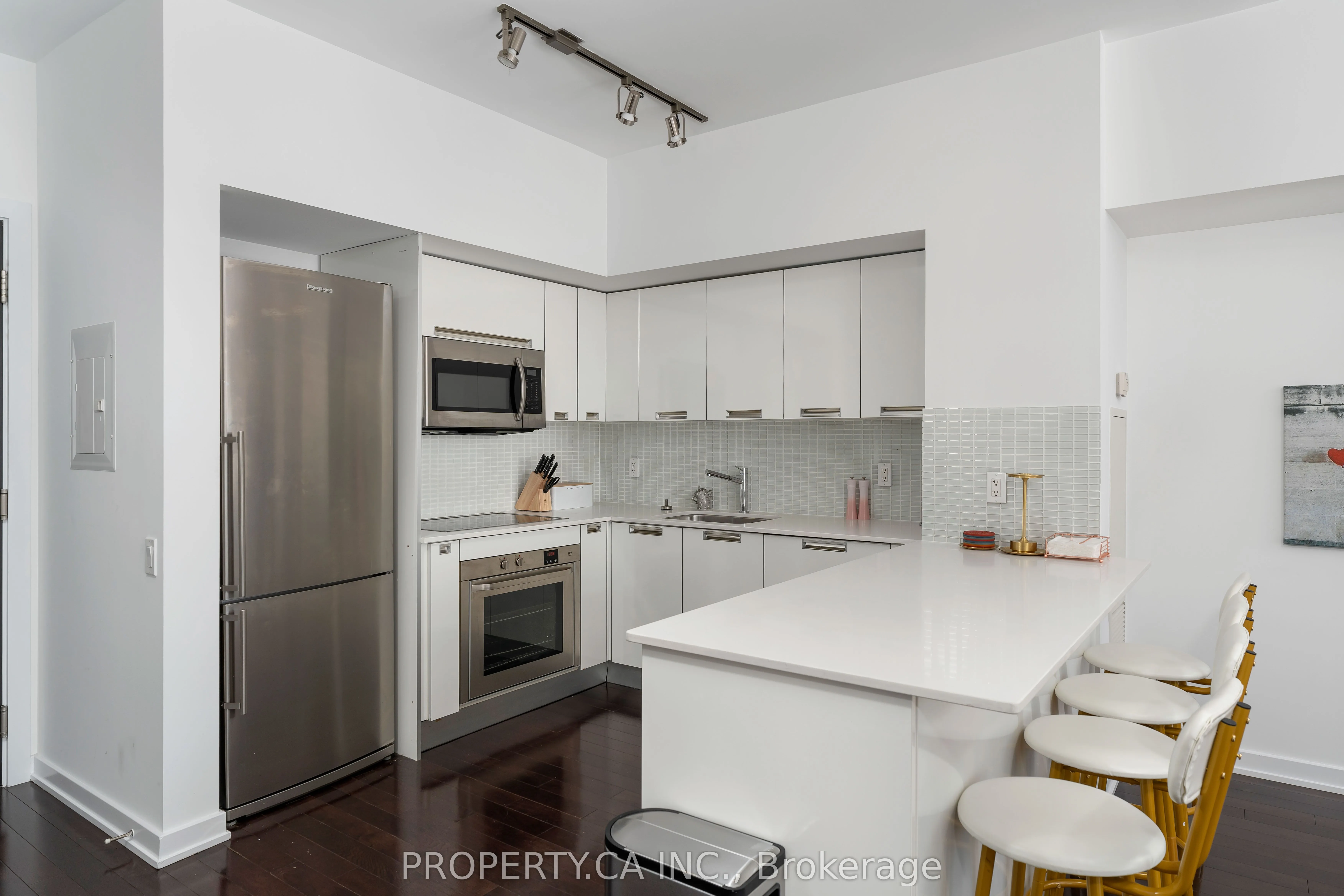 33 Charles Street E, #3606