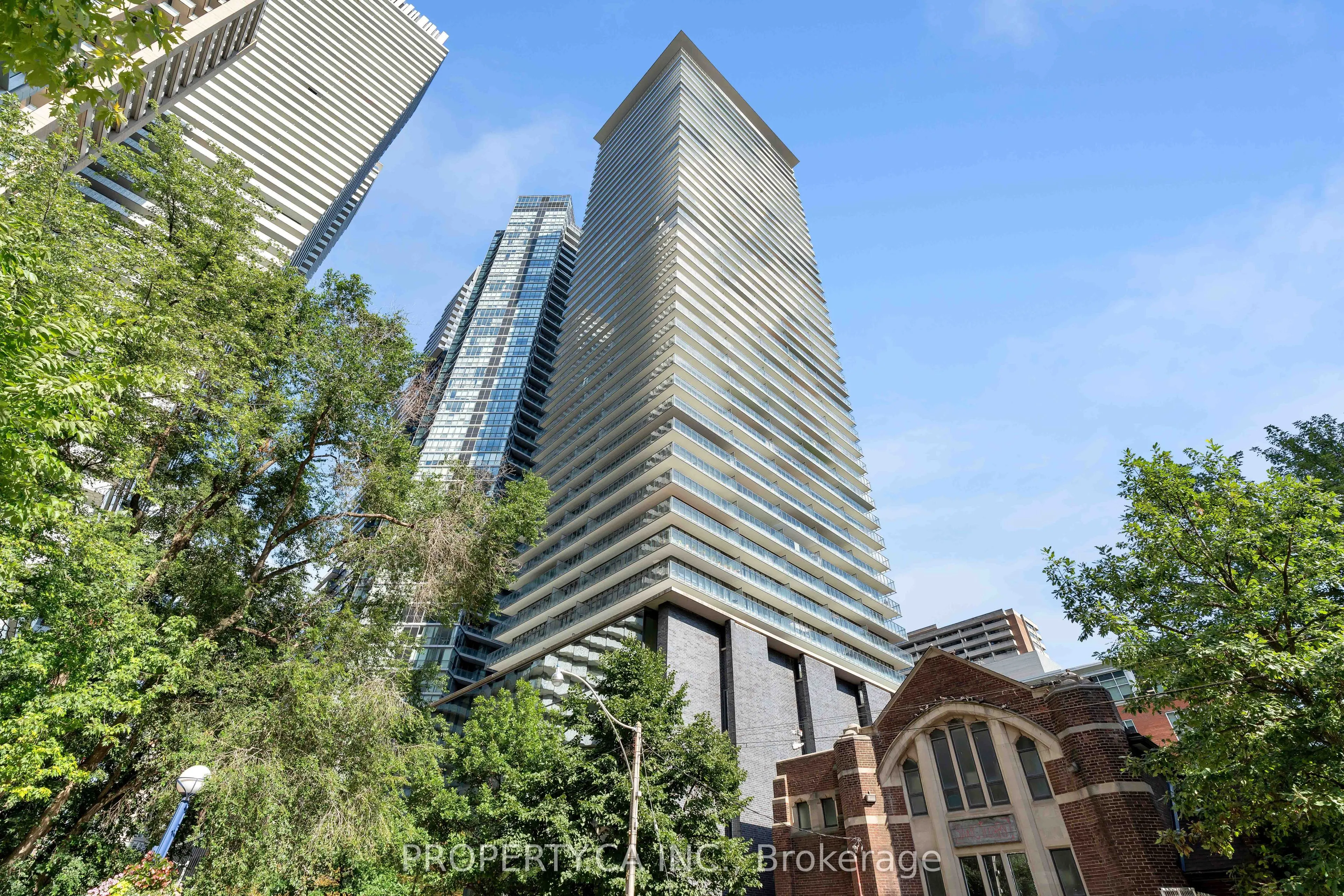 33 Charles Street E, #3606