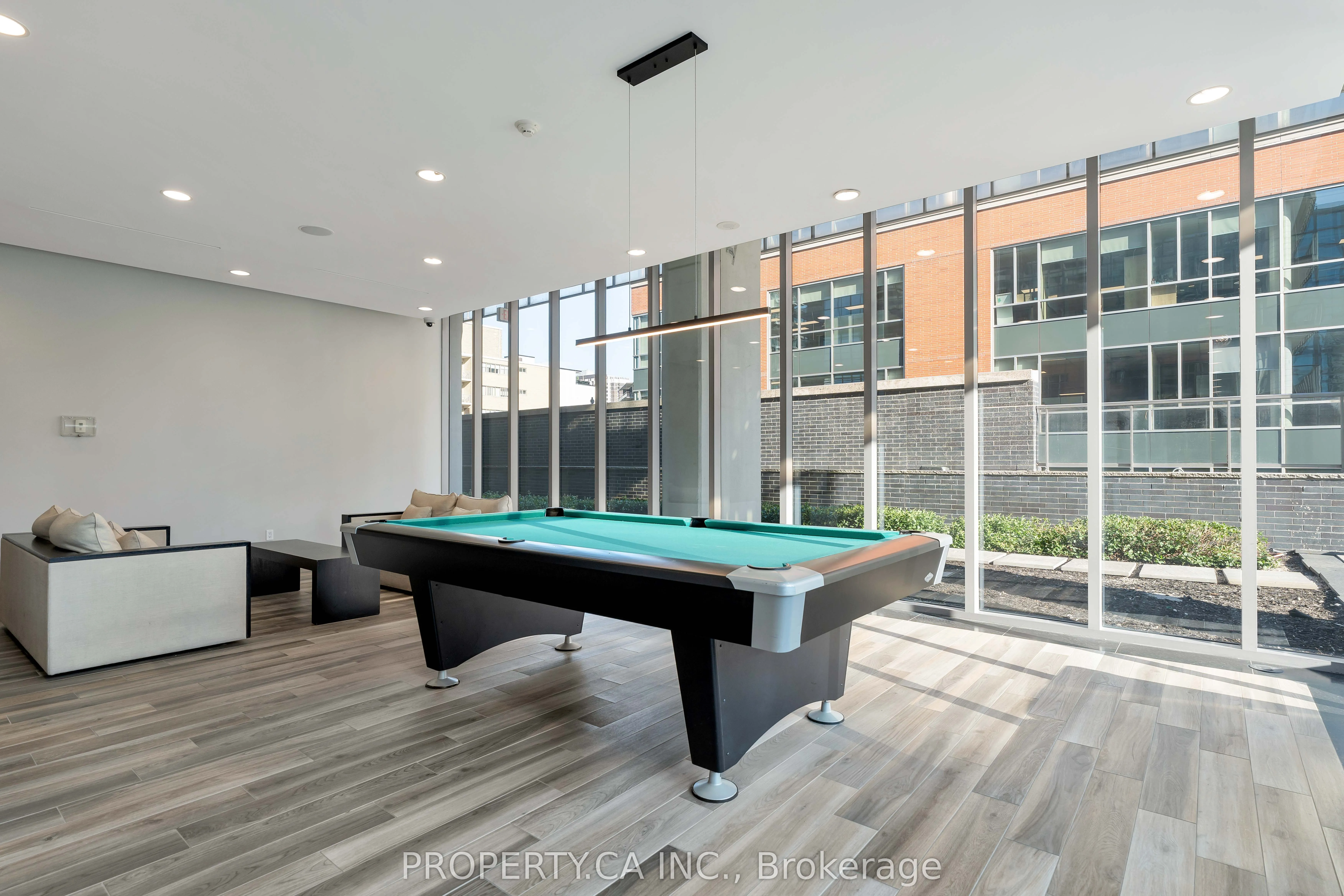 33 Charles Street E, #3606