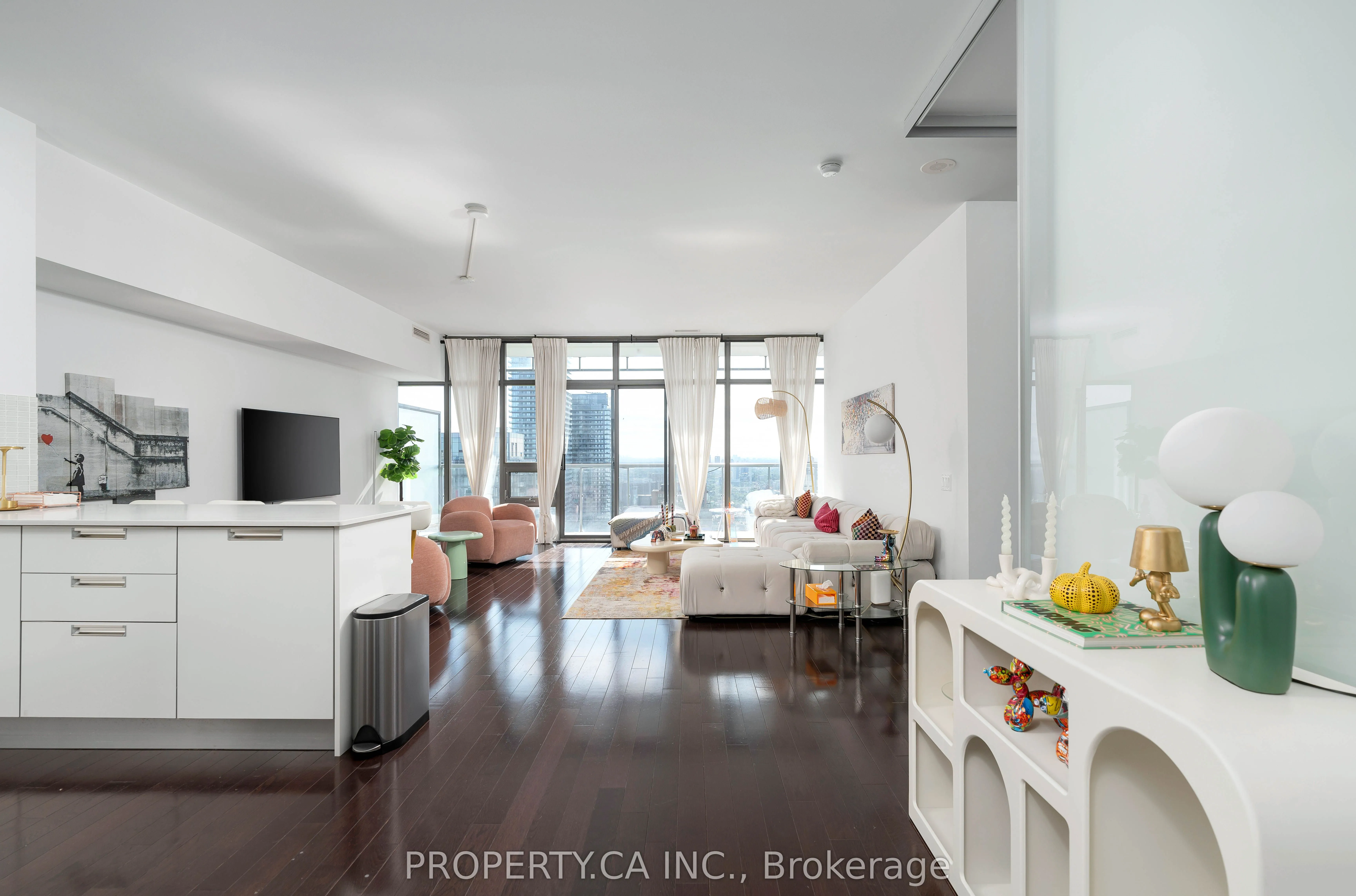 33 Charles Street E, #3606