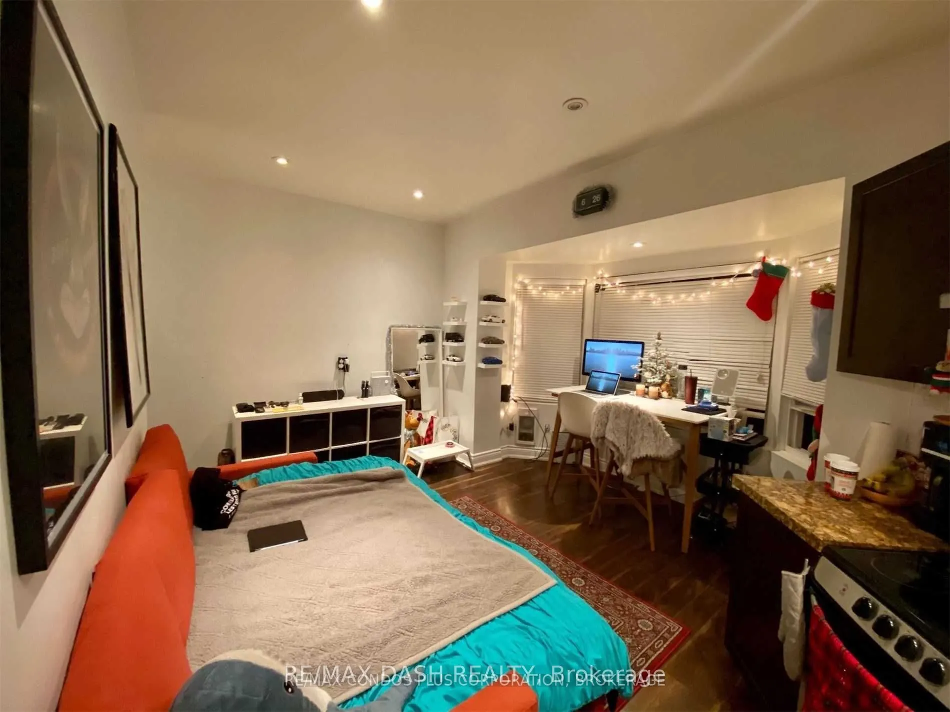 141 Admiral Road, #101