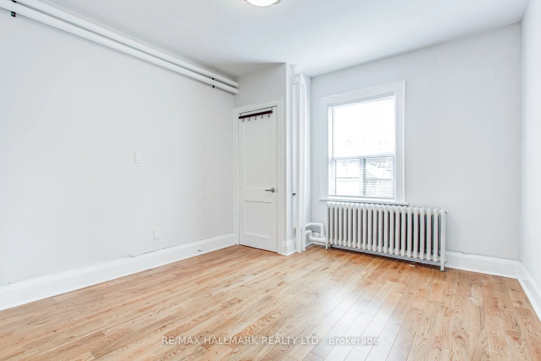 27 Sherwood Avenue, #4