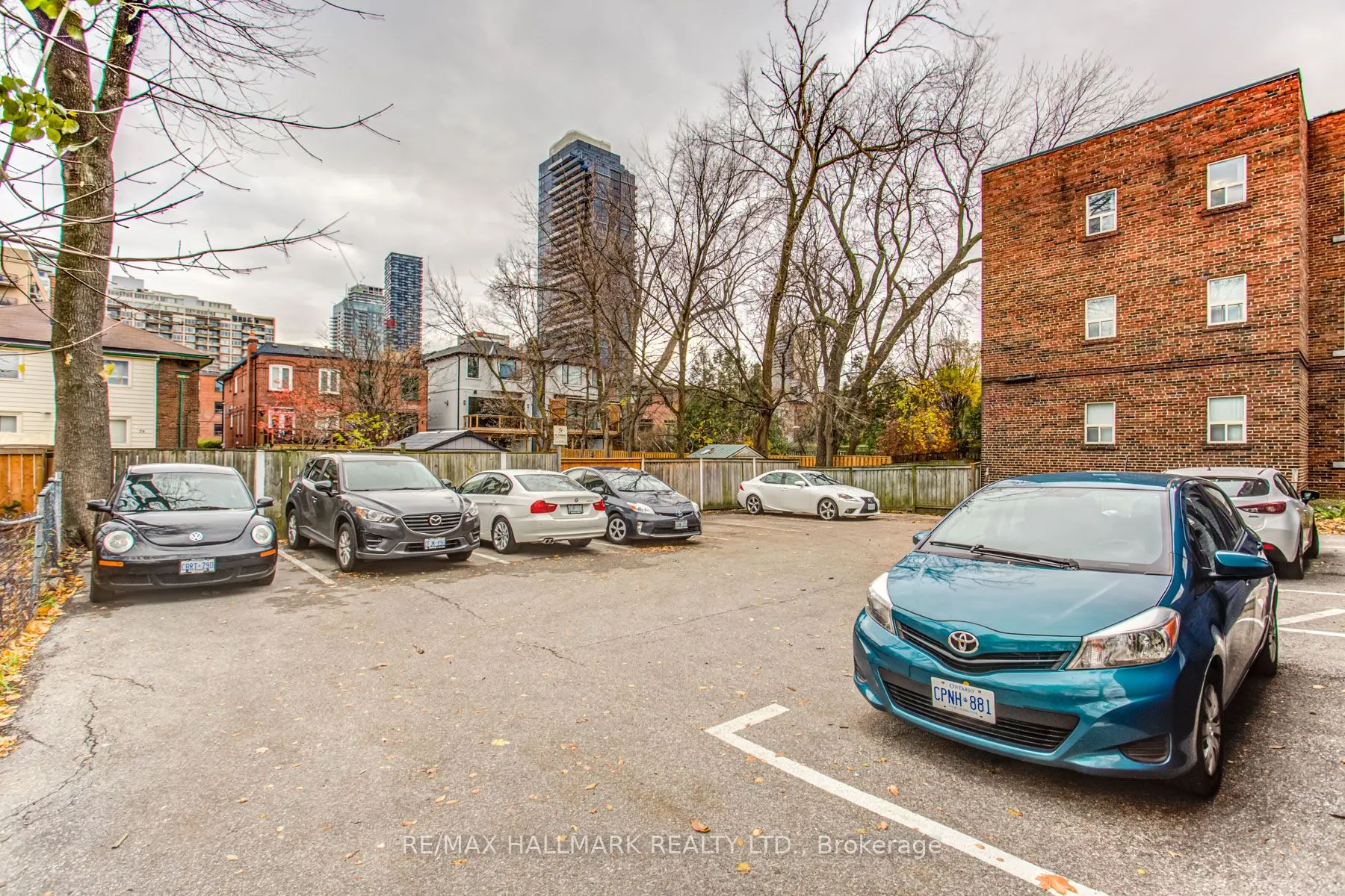 27 Sherwood Avenue, #4